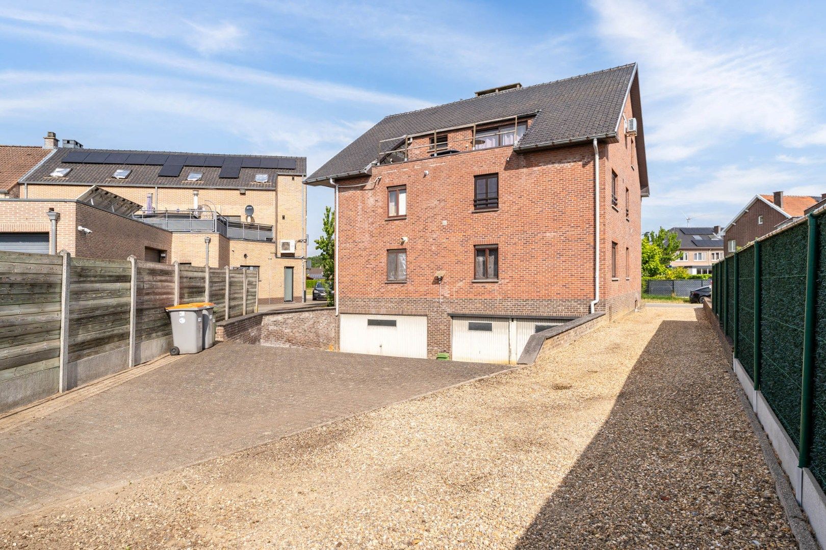 Verzorgd tweeslaapkamer-appartement met garage en berging op enkele minuutjes van het centrum van Munsterbilzen foto 25