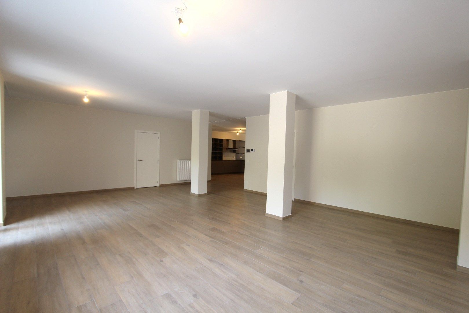 LUXE GELIJKVLOERS APPARTEMENT MET GROOT TERRAS foto 5