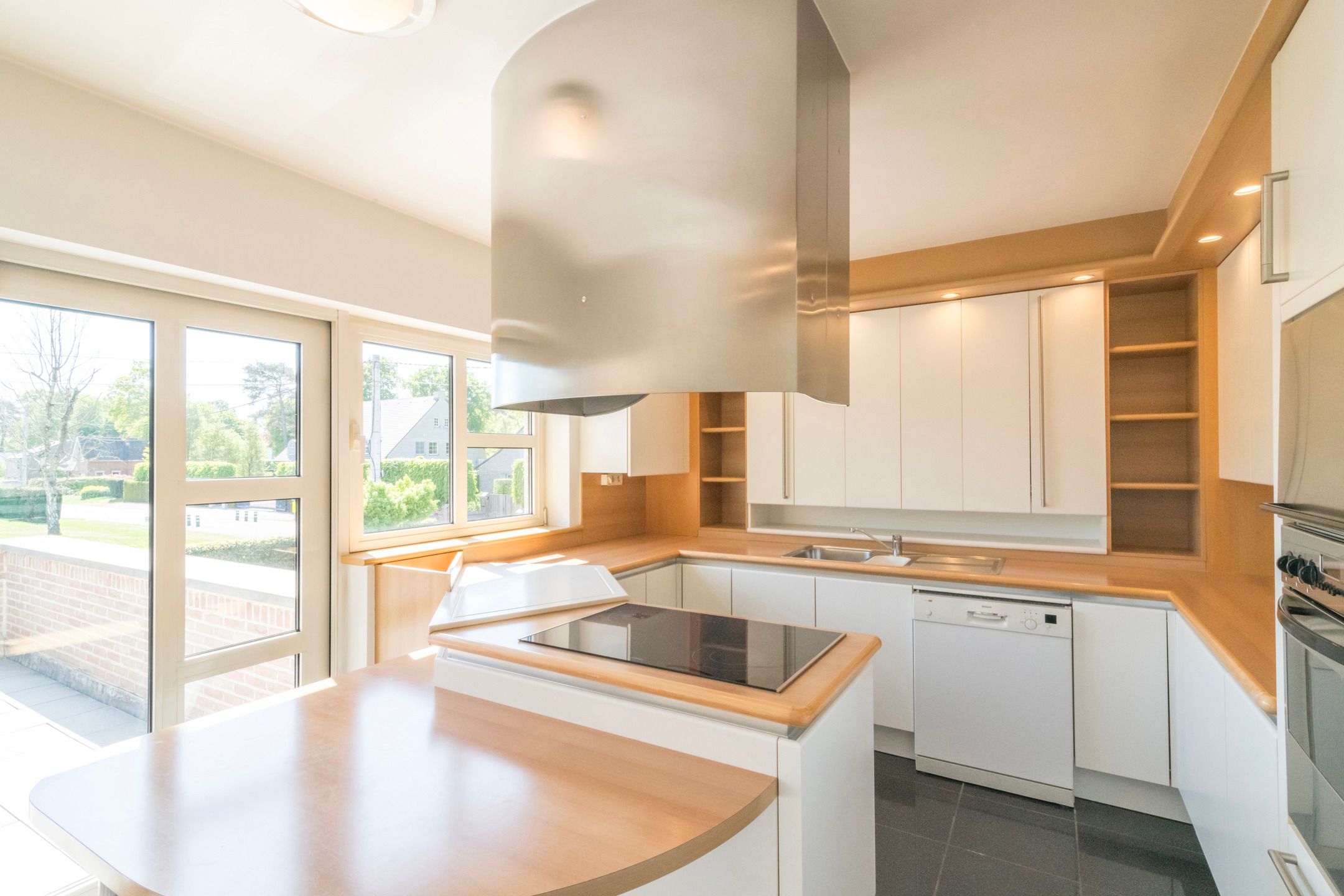 Kantoor- of praktijkruimte met woning op toplocatie foto 10