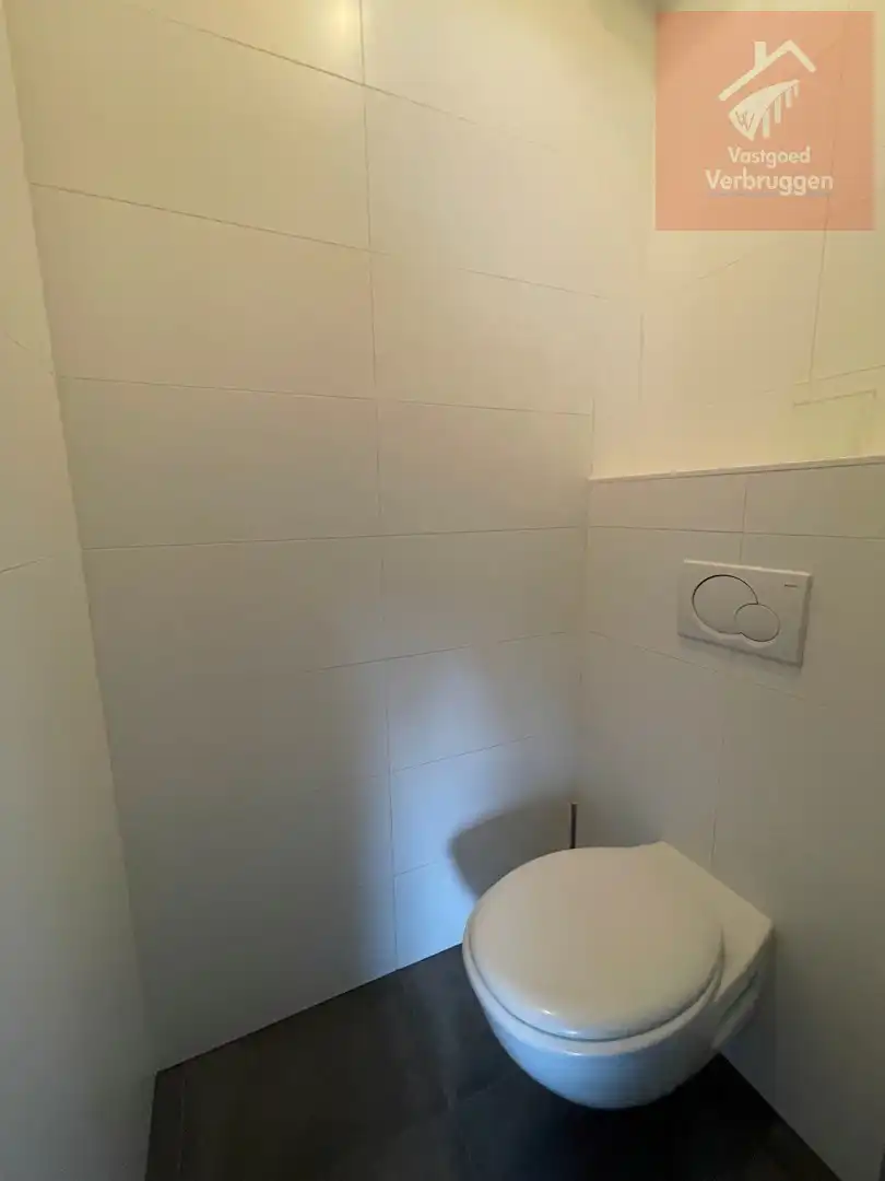 Stijlvol duplex-appartement met 2 slaapkamers op 4de verdieping in hartje Aalst foto 3