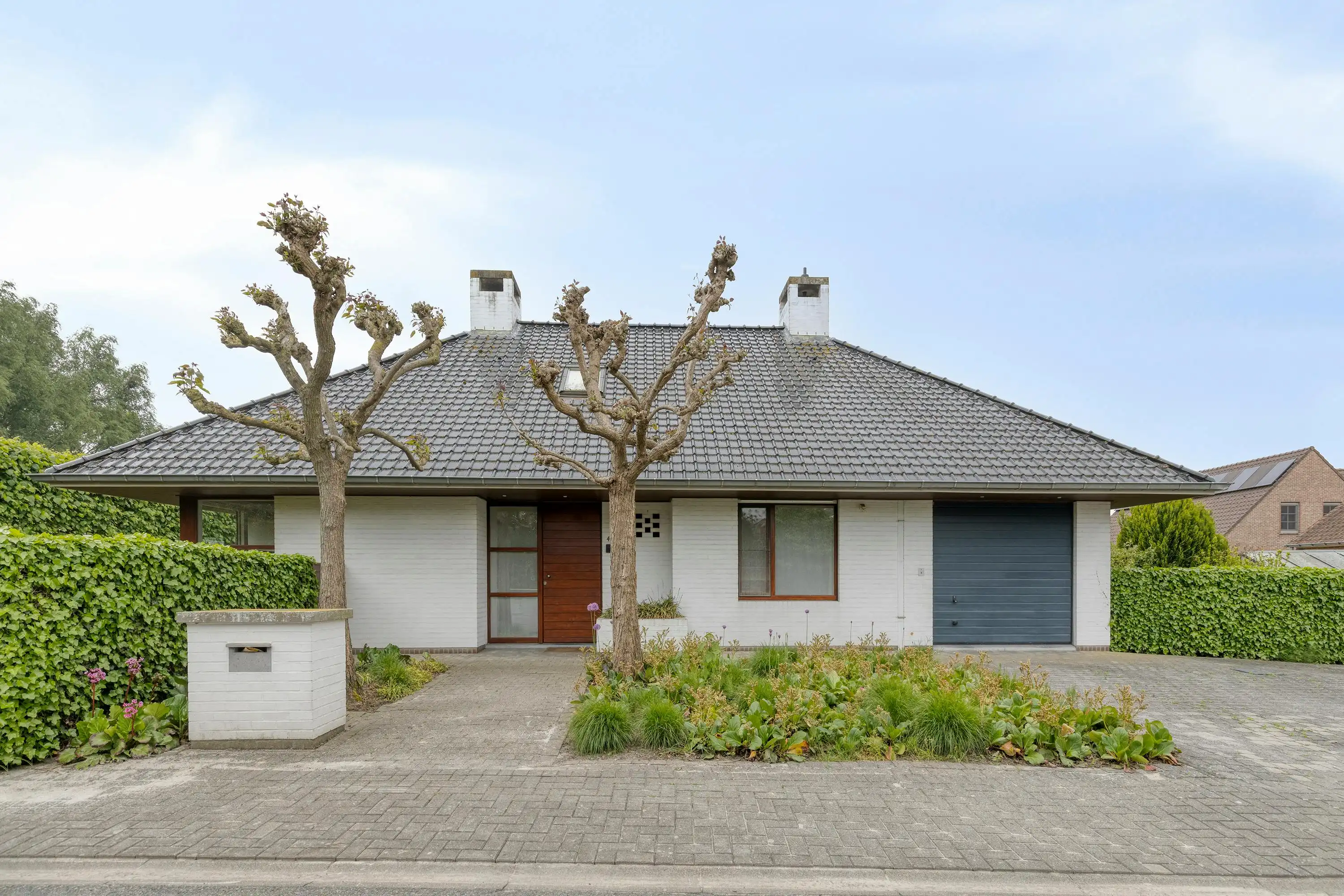 Deze ruime villa op een perceel van 636 m² in Oostrozebeke. foto 2