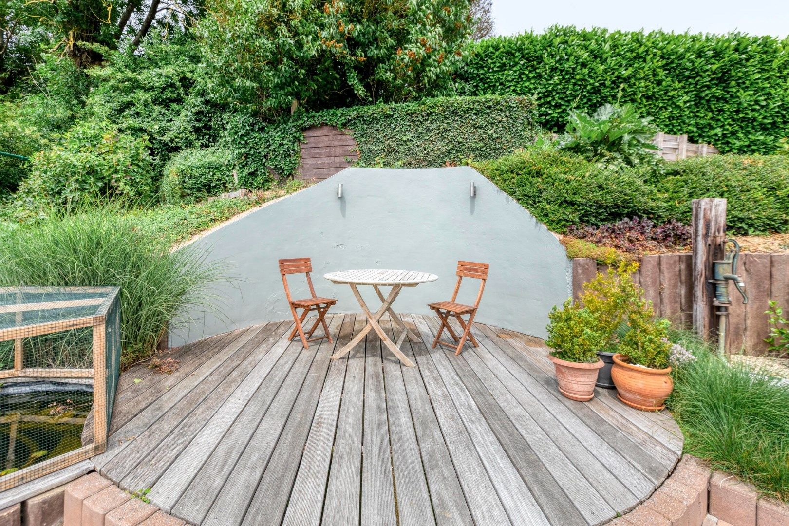 Instapklare woning met prachtig aangelegde tuin foto 28