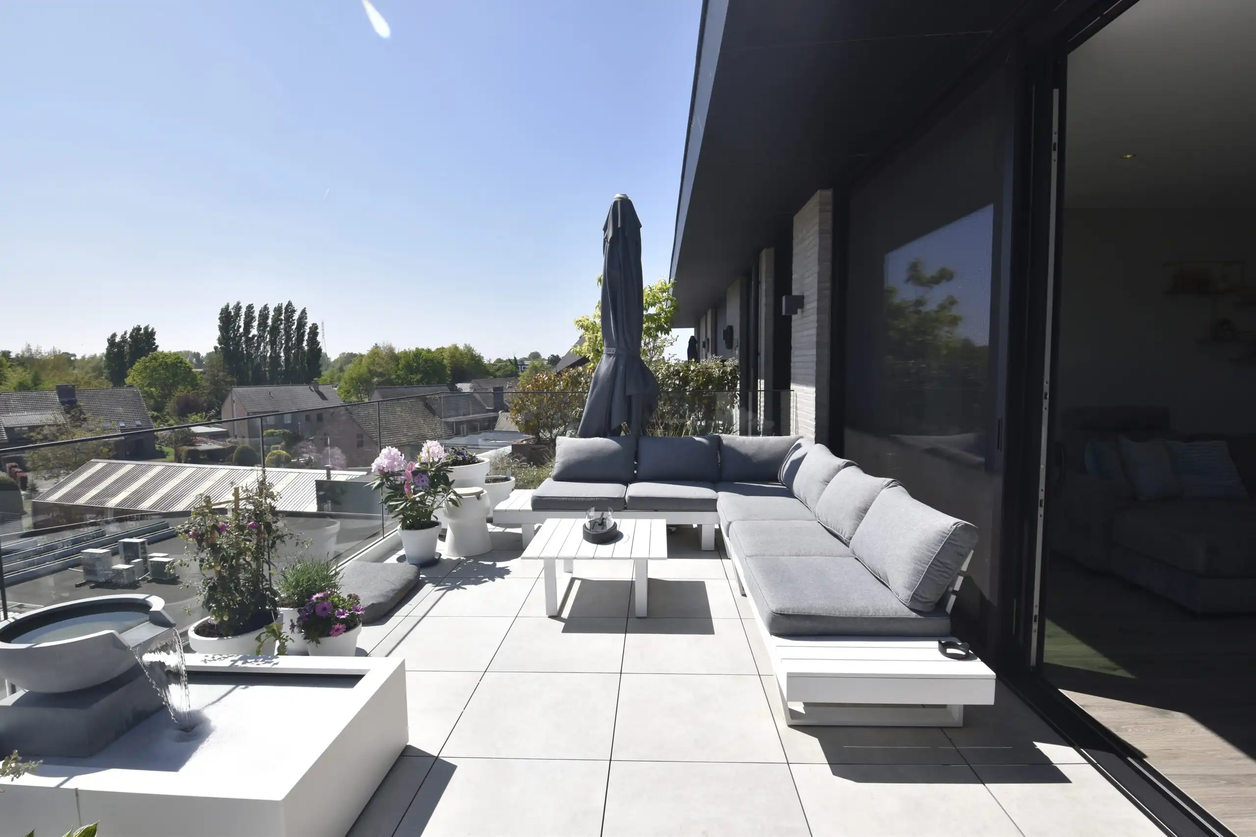 Modern penthouse met schitterend uitzicht en topafwerking – incl. autostaanplaats en berging foto 15