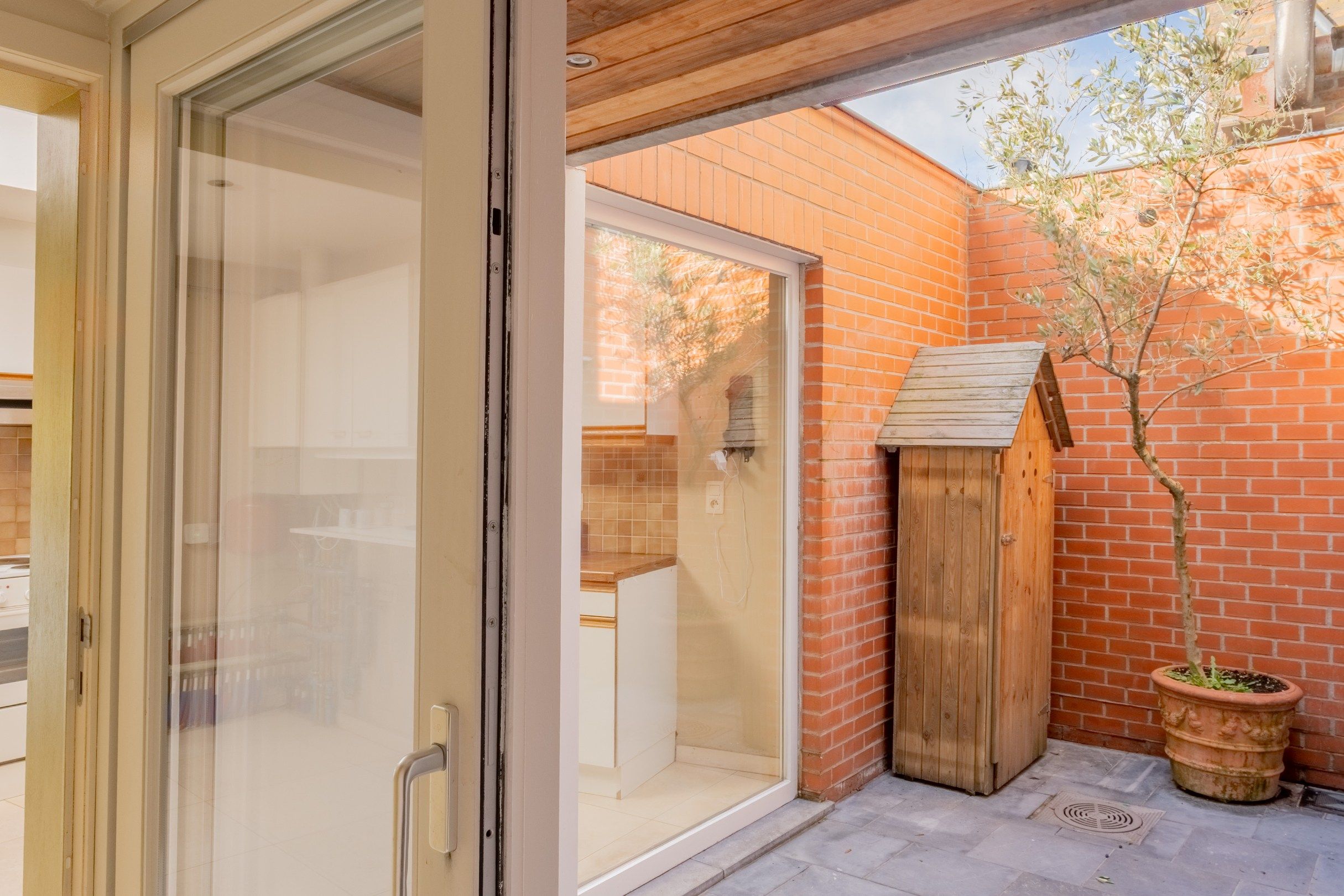 Leuke woning met grote garage te Moerkerke foto 10