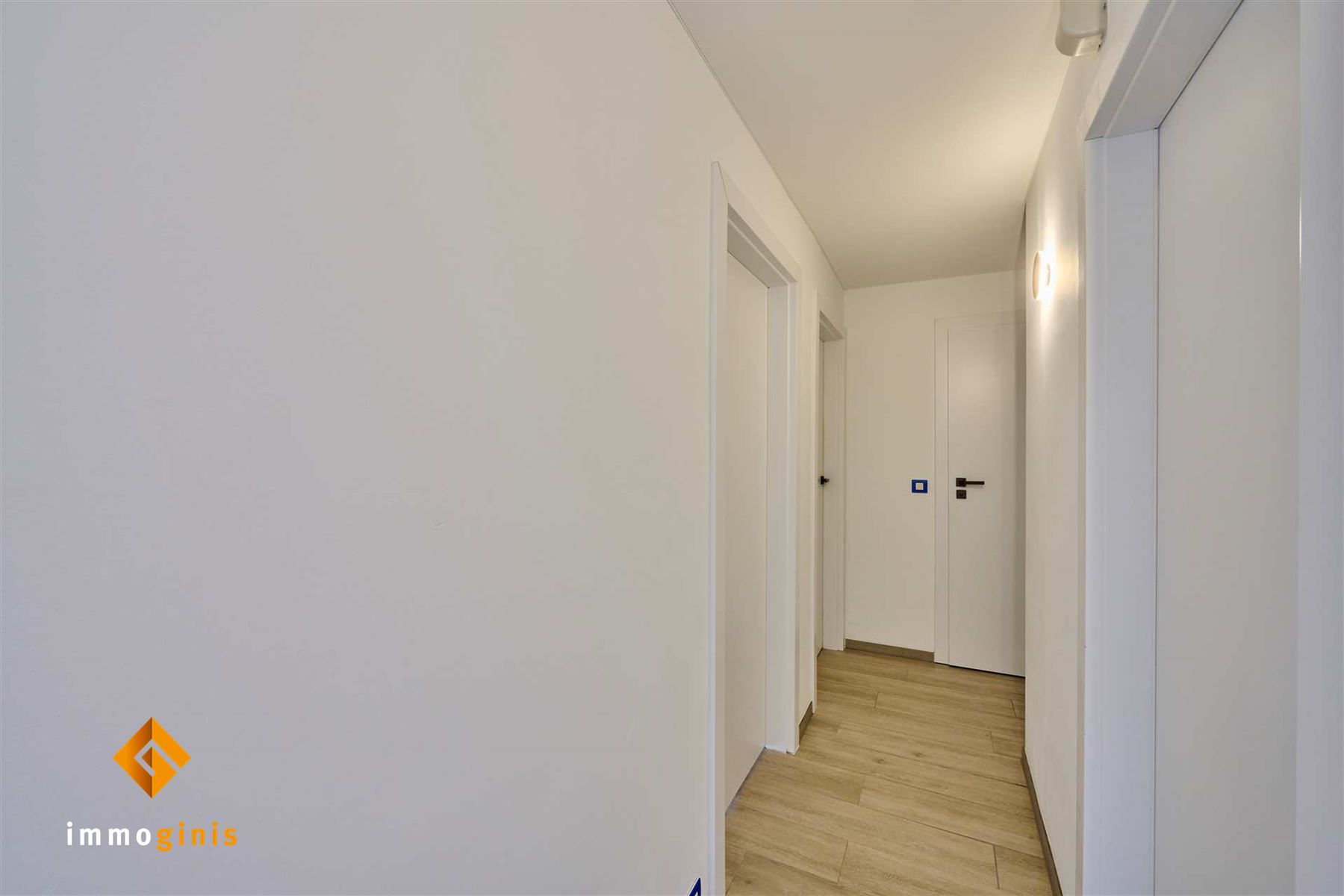 Ruim appartement met 2 tot 3 slpks in het centrum van Hamont!  Inclusief garage! foto 6