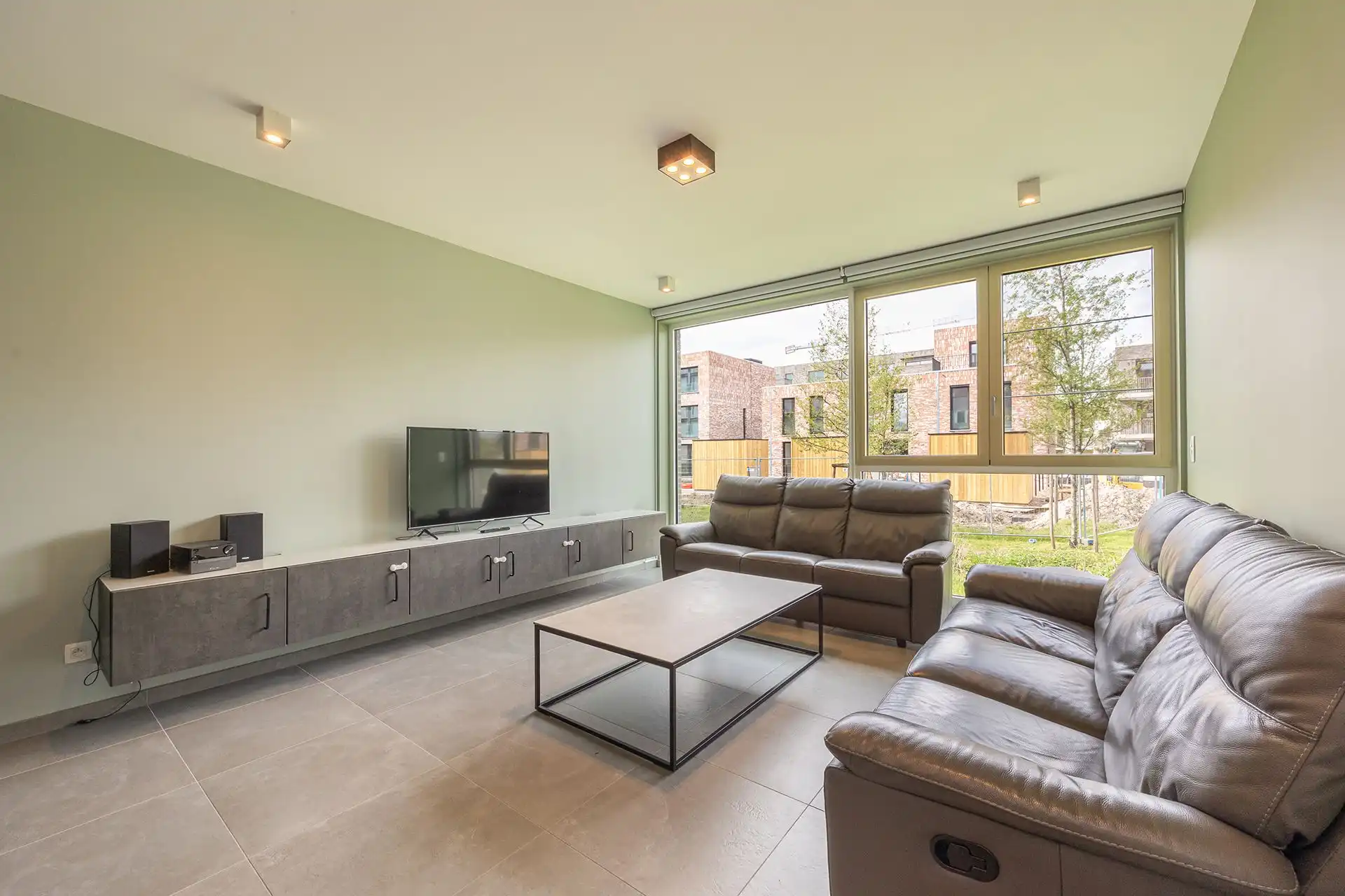 Gelijkvloers wonen in groene en autoluwe wijk in centrum foto 3