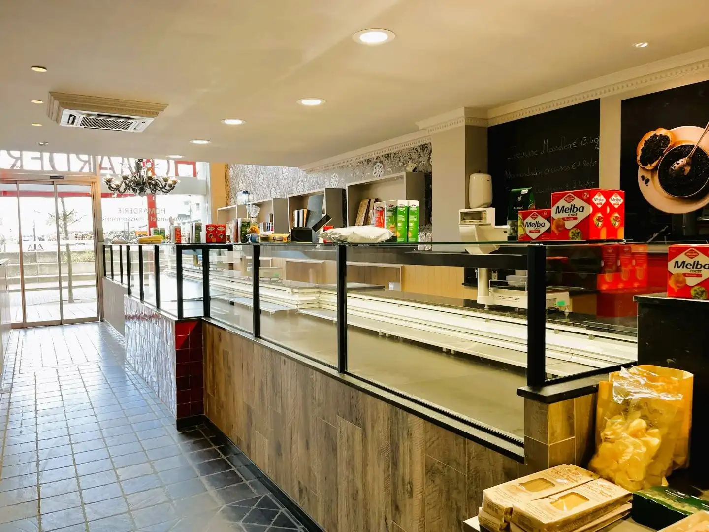 Instelprijs : Instapklare traiteurzaak begin Kustlaan (totale oppervlakte 318m²!) foto 6