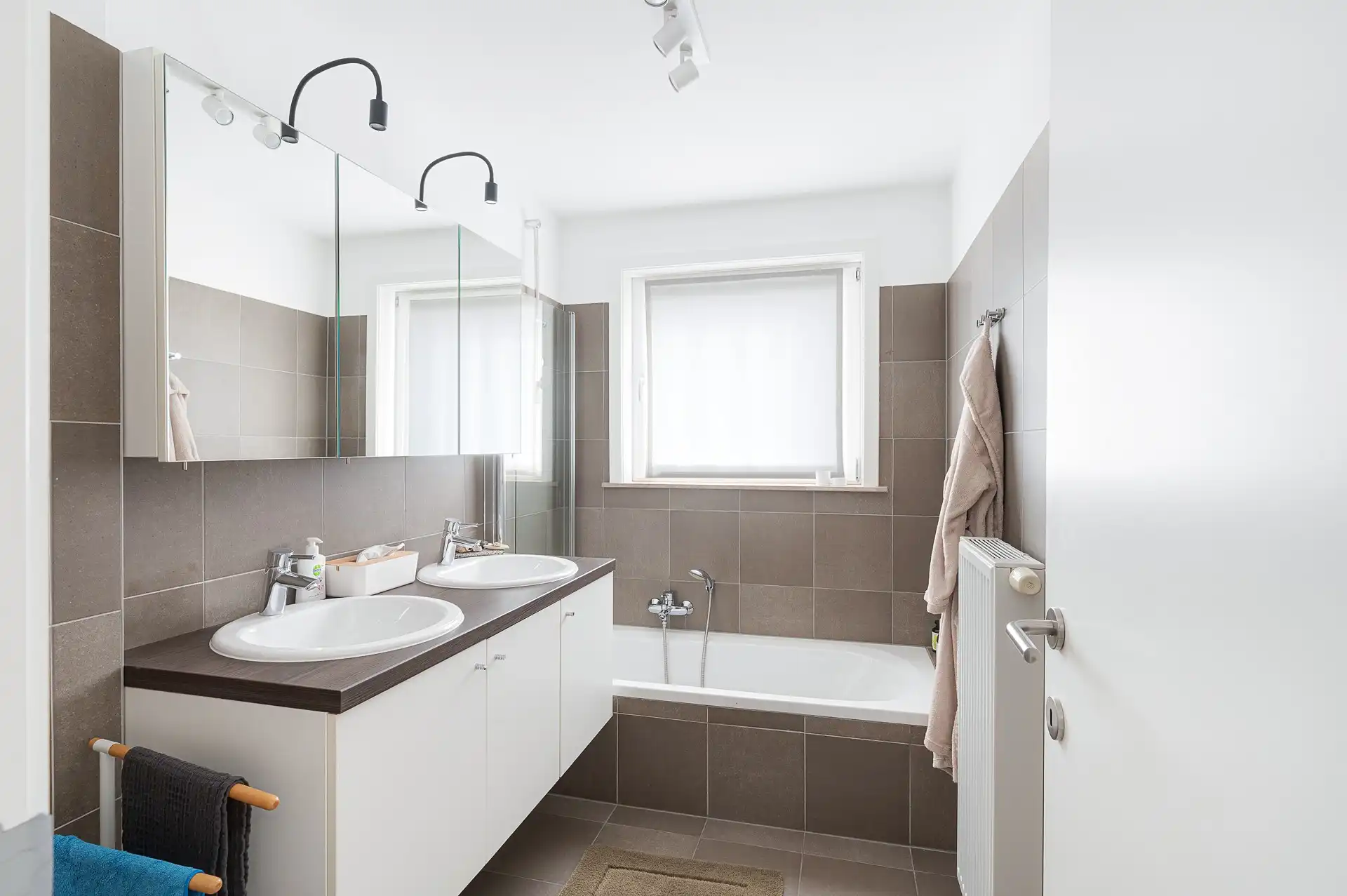 Ruim appartement met 3 slaapkamers in zijstraat van de zeedijk aan het Albertstrand foto 17