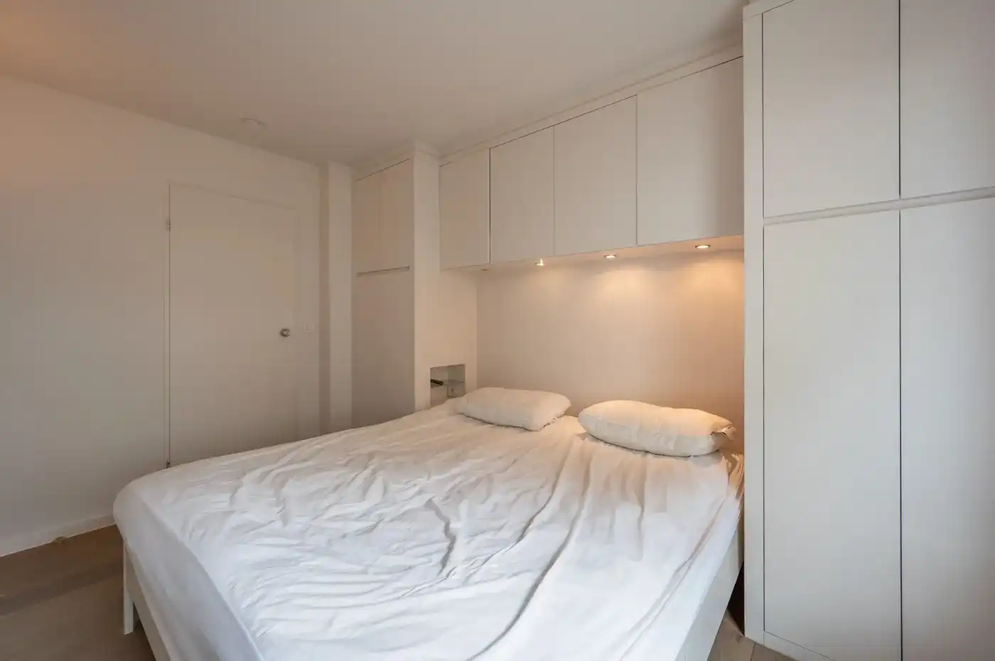Royaal villa-appartement met frontaal zeezicht, aan de Wandeldijk in het Zoute foto 18