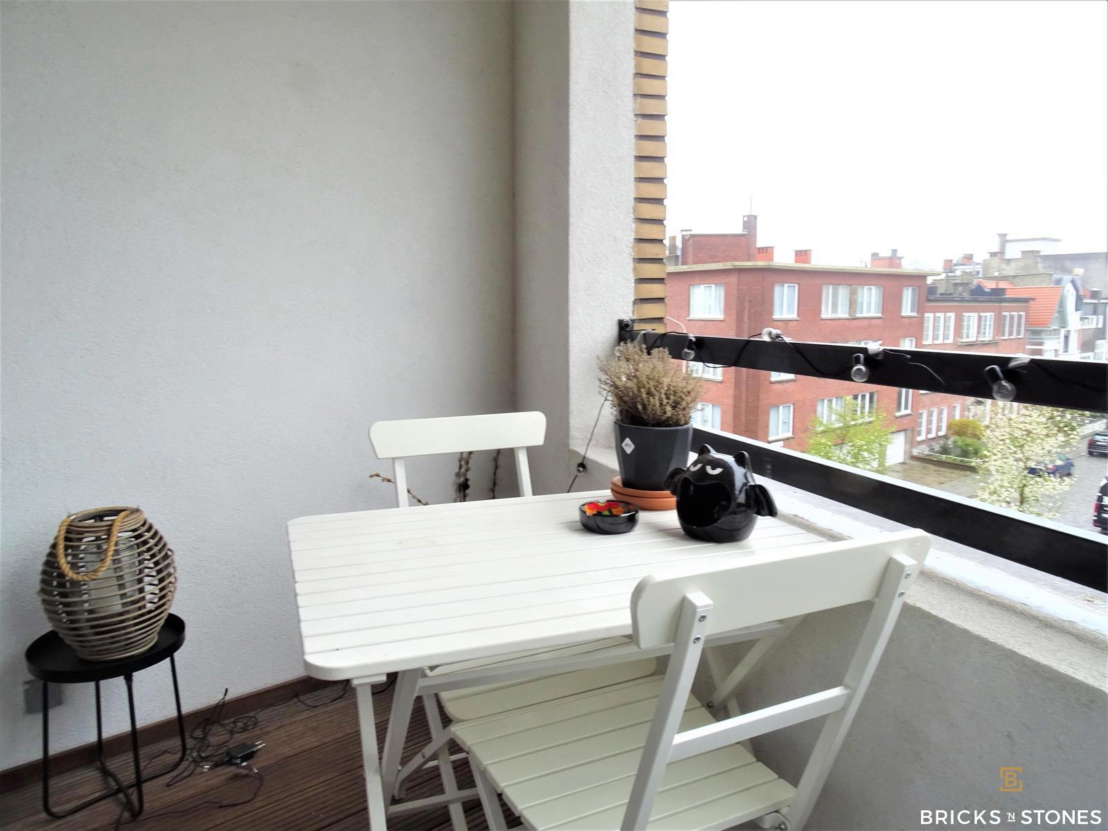 Prachtig appartement met terras nabij Nachtegalenpark foto 7