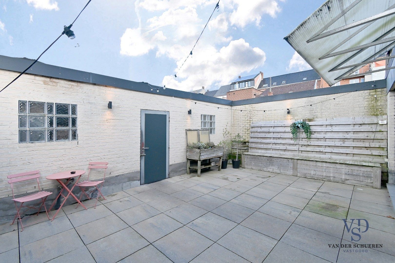 Handelspand (>300 m²) en 2 appartementen. foto 19