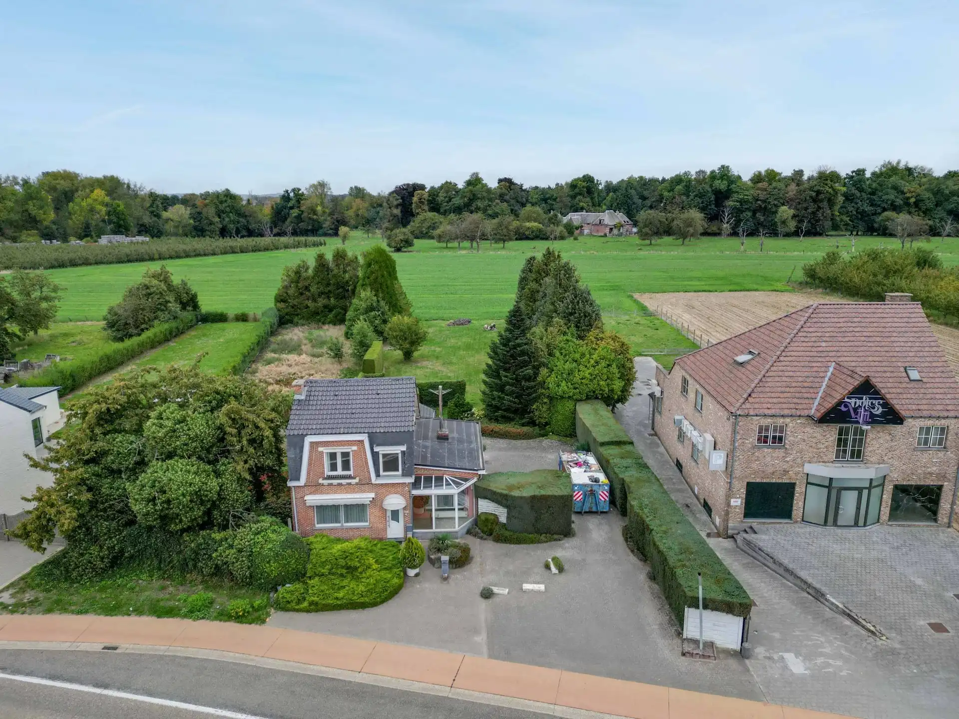 Op te knappen handelspand met mogelijkheid tot herbestemming foto 5