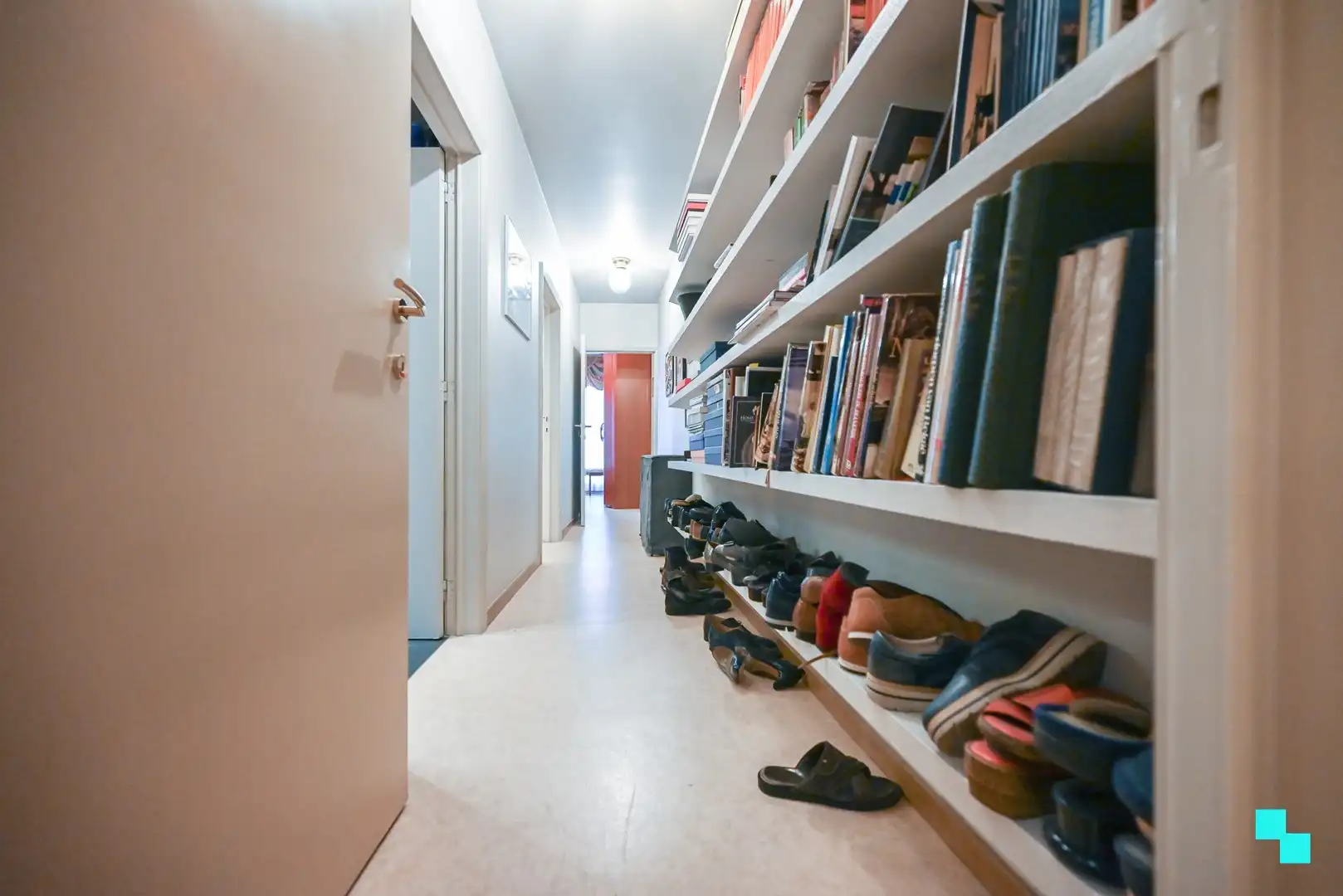 Interessante investeringsopportuniteit in hartje Izegem foto 10