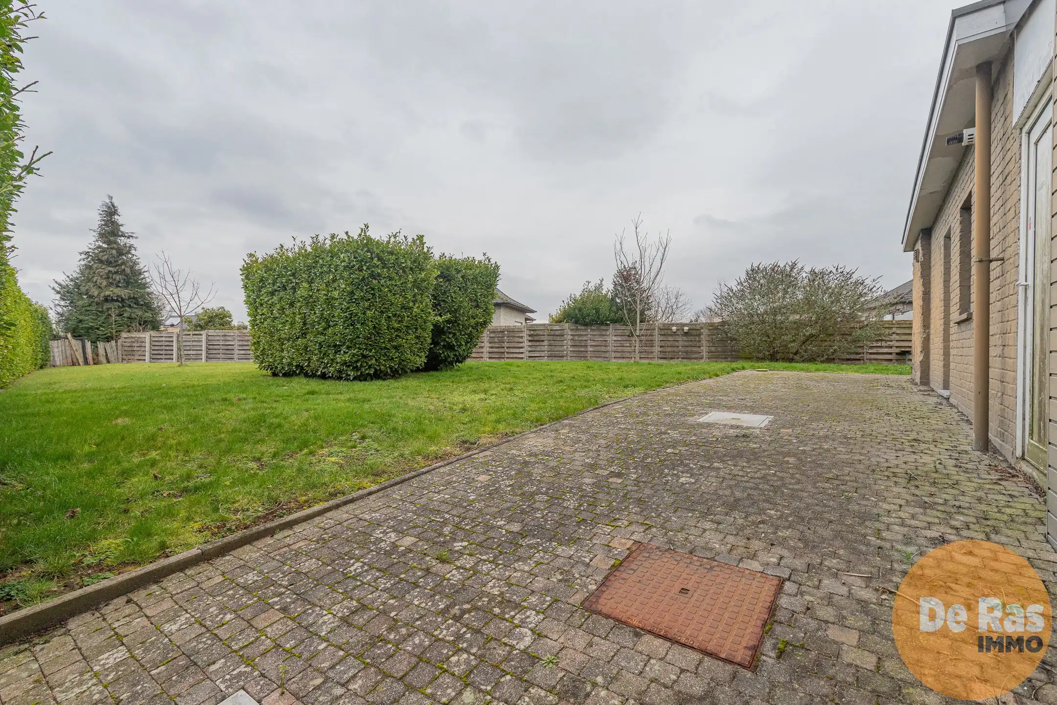 DENDERLEEUW - instapklare woning op centrale ligging! foto 24