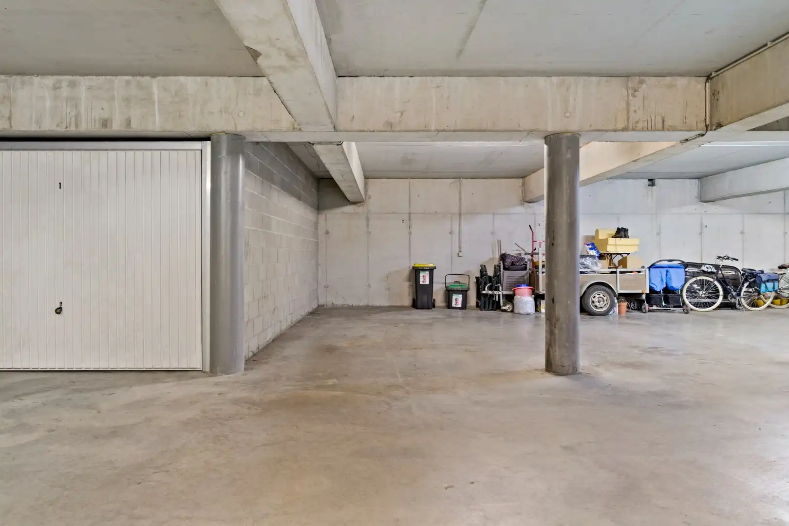 Centraal gelegen appartement met mooi zicht foto 15