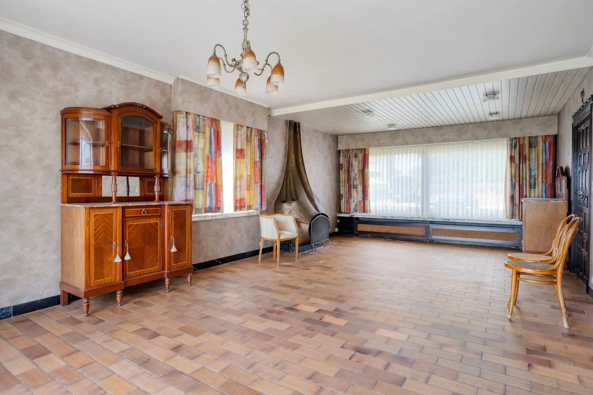 Ruime, degelijke woning, 4 slpks., op 993m² grond. foto 4
