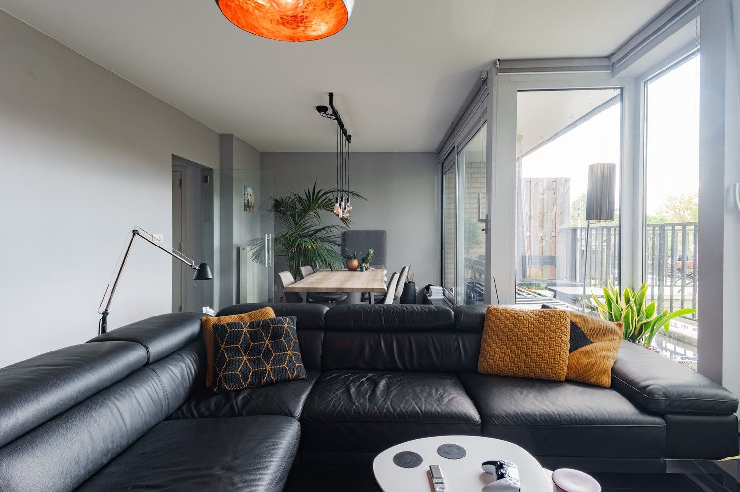 Appartement met 2 slaapkamers en ruim terras te koop in Schoten! foto 3