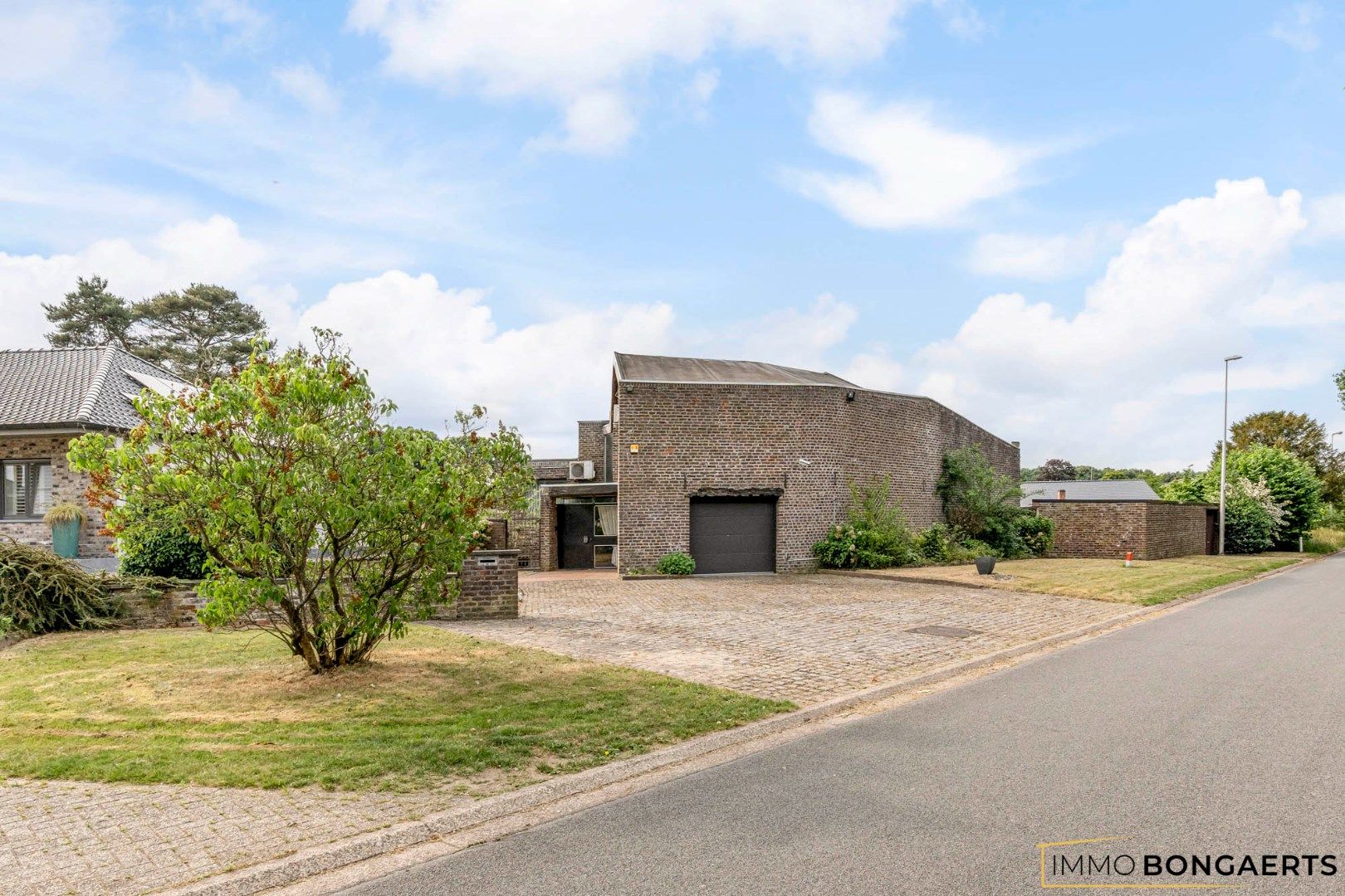 Ruime woning met vier slaapkamers  foto 33