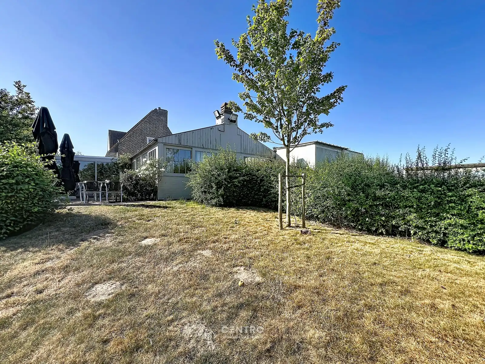 Prachtig, landelijk gelegen restaurant (150 couverts) op ± 3.400 m², VOLLEDIGE horeca-inboedel inbegrepen, met bewezen horeca-concept te HOOGLEDE! foto 4