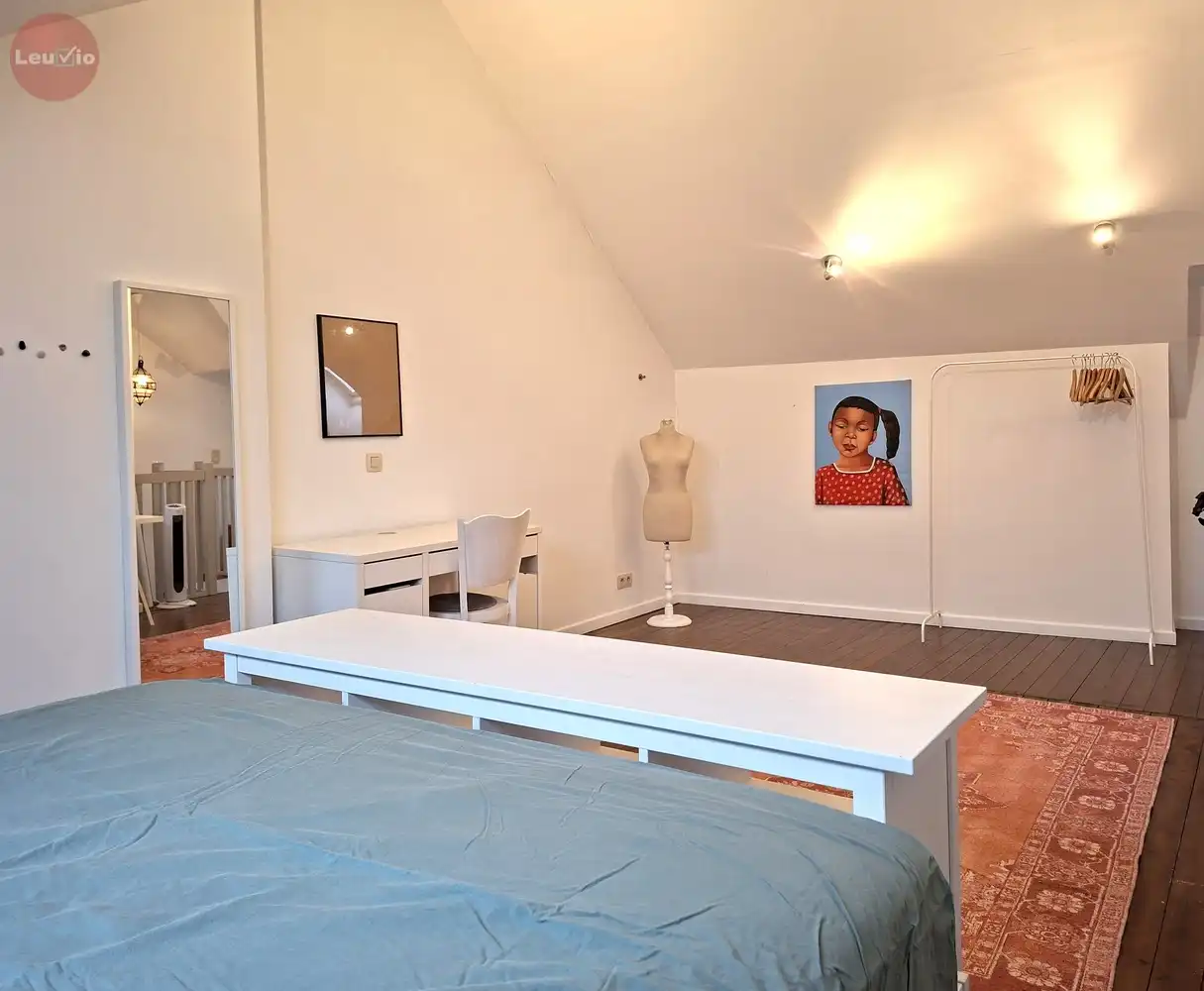 Ruime woning op uitstekende locatie foto 37