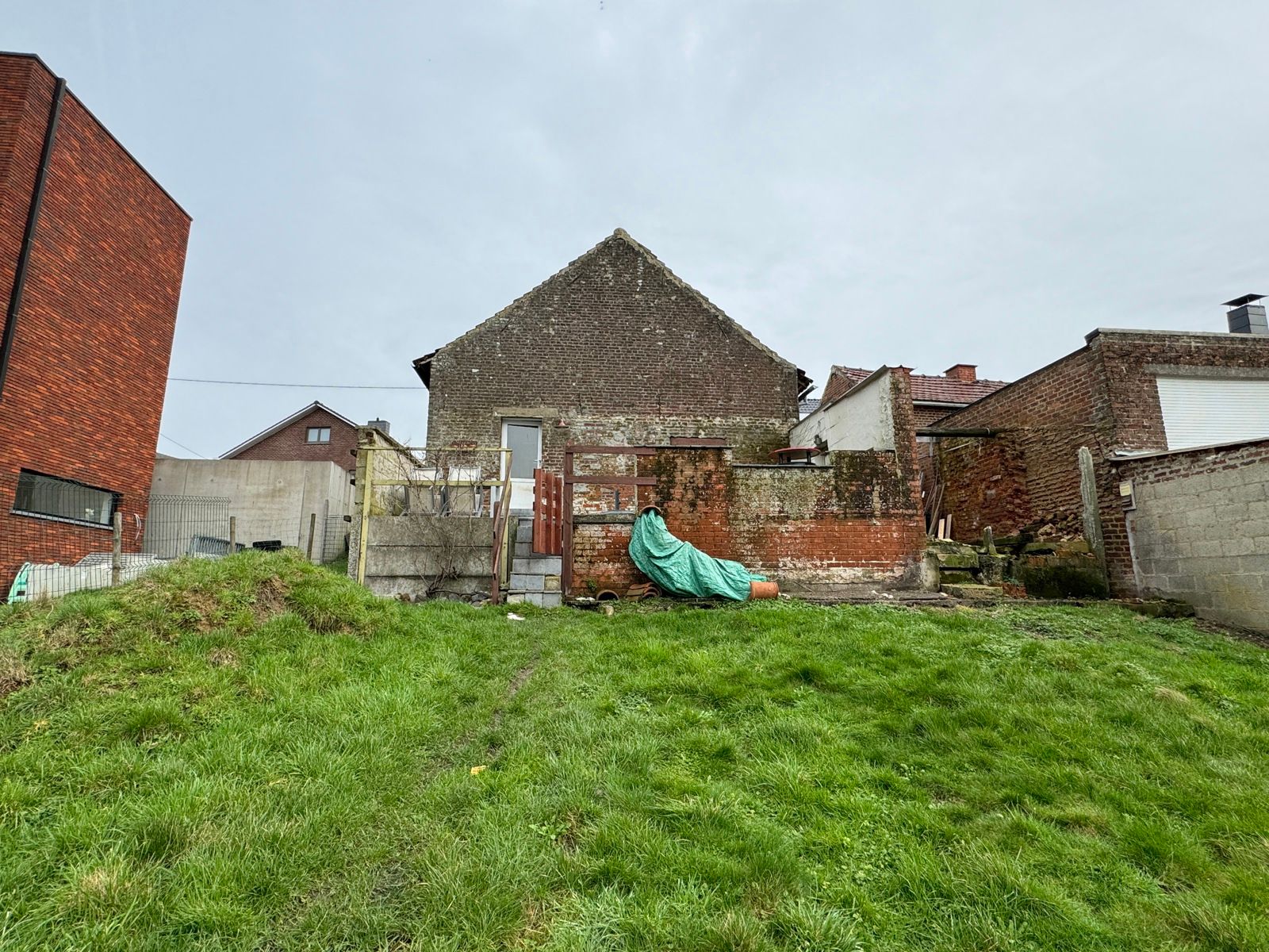 Rustig gelegen woning met prachtig zicht op de weilanden foto 18