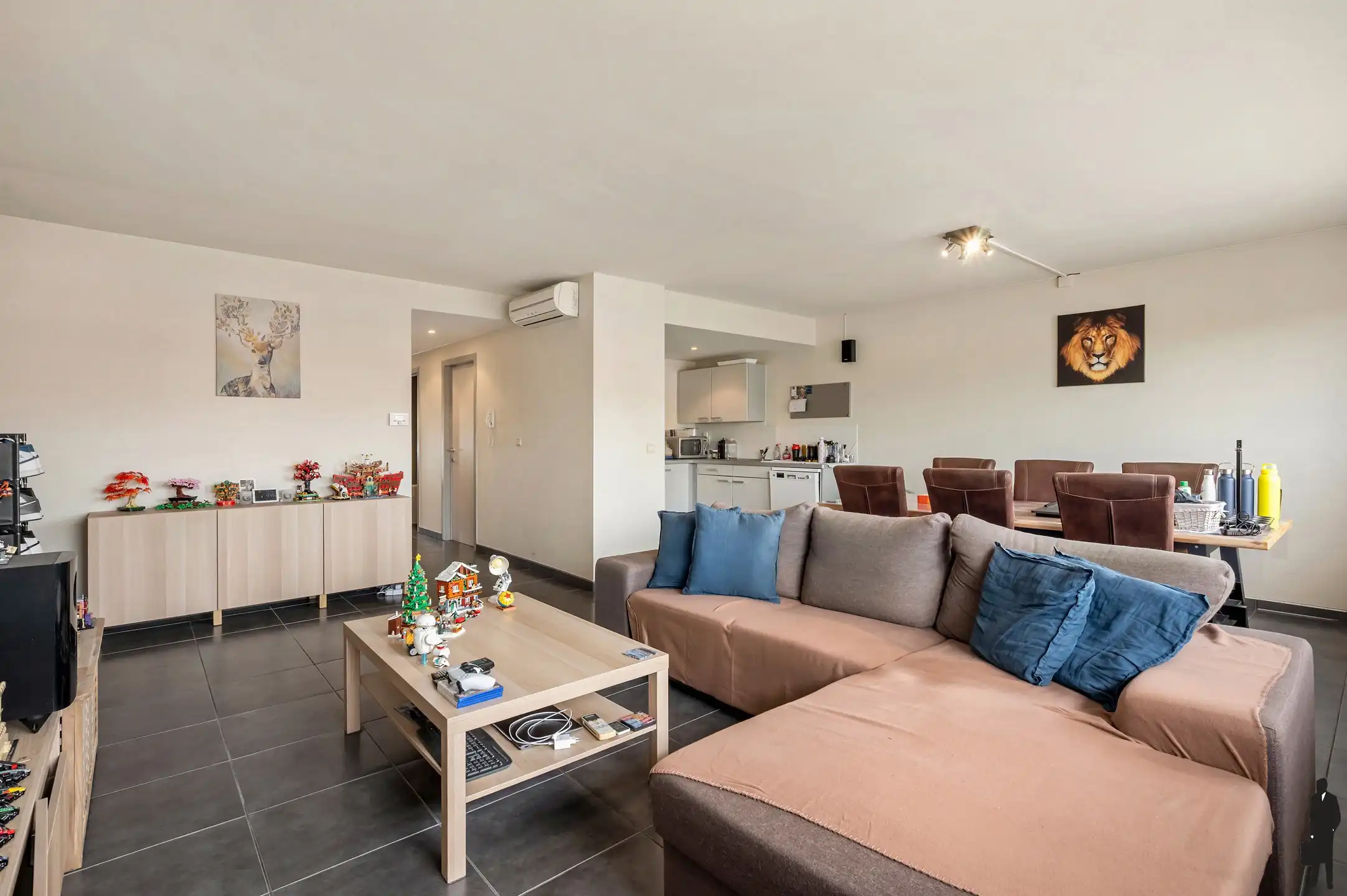 Ruim appartement met terras en autostaanplaats op topligging in Kalmthout foto {{pictureIndex}}