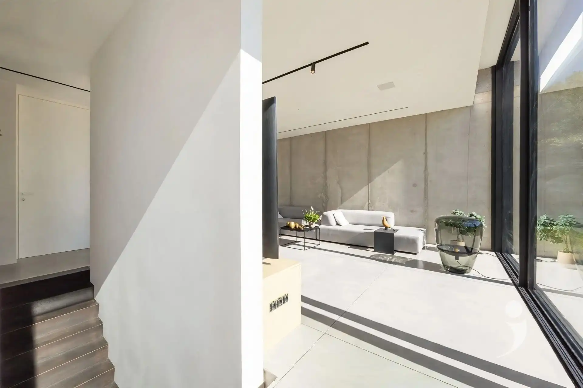 High-end architectenwoning met zwembad en prachtig zicht op de achterliggende weides foto 15