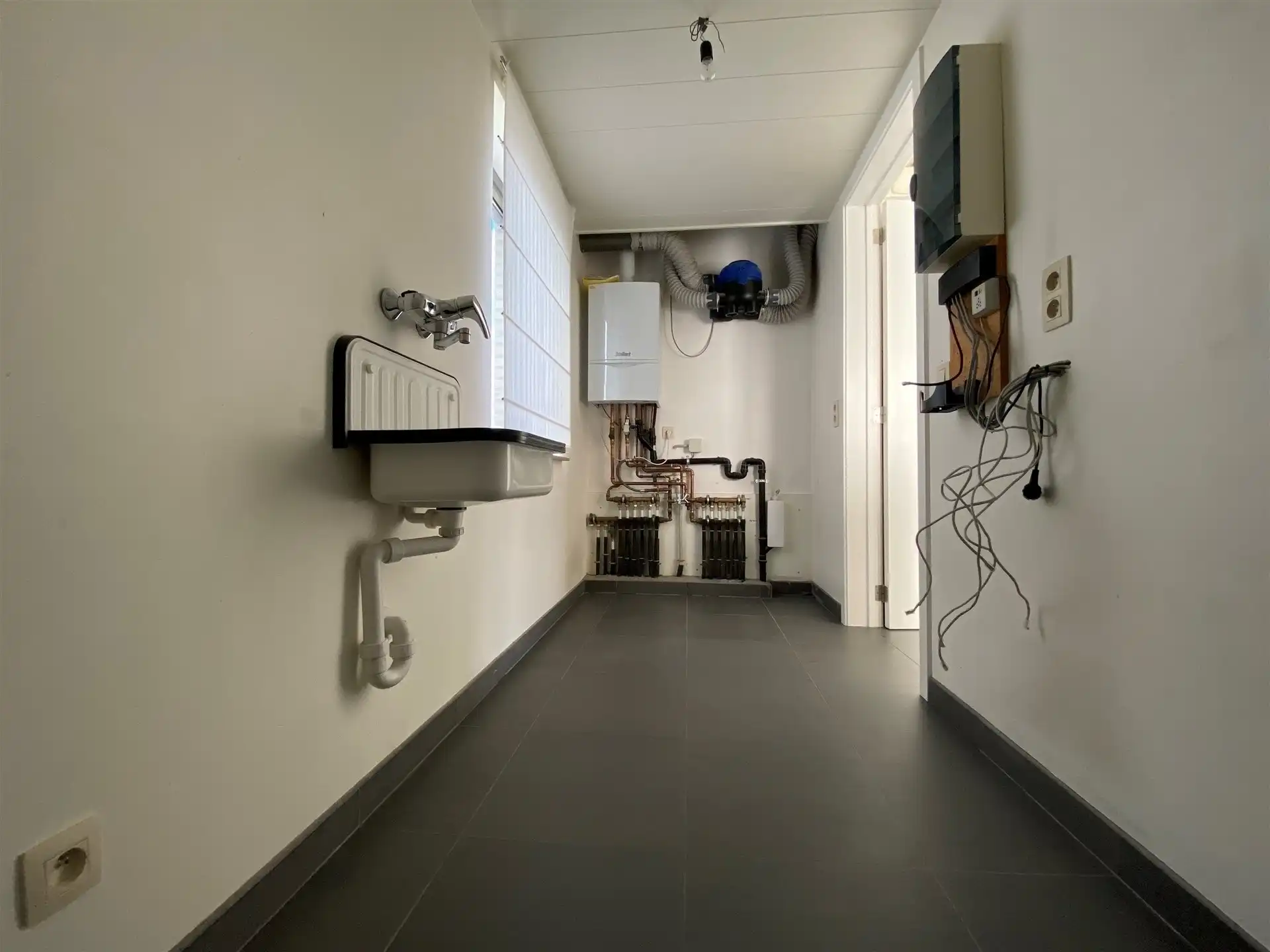 Gunstig gelegen dakappartement met autostaanplaats. foto 9
