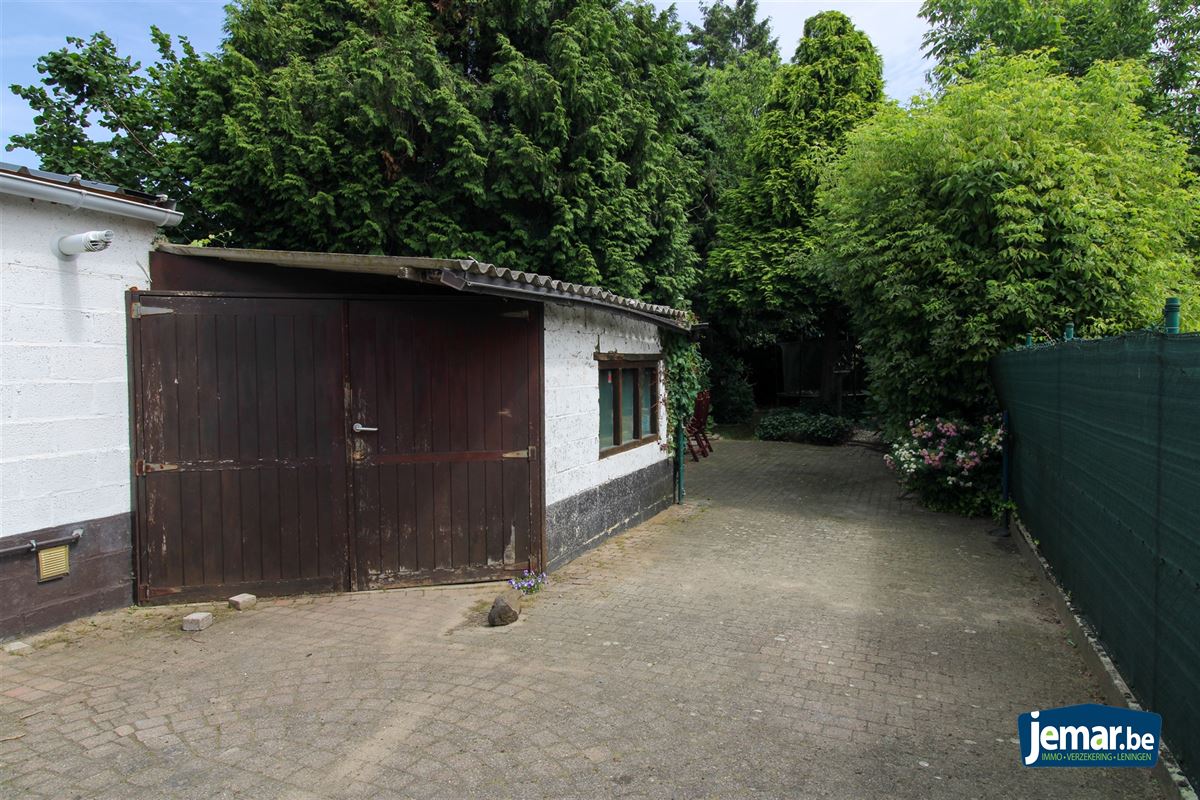 Gezinswoning met 3 slaapkamers gelegen langs de Steenkuilstraat te Maasmechelen! foto 9