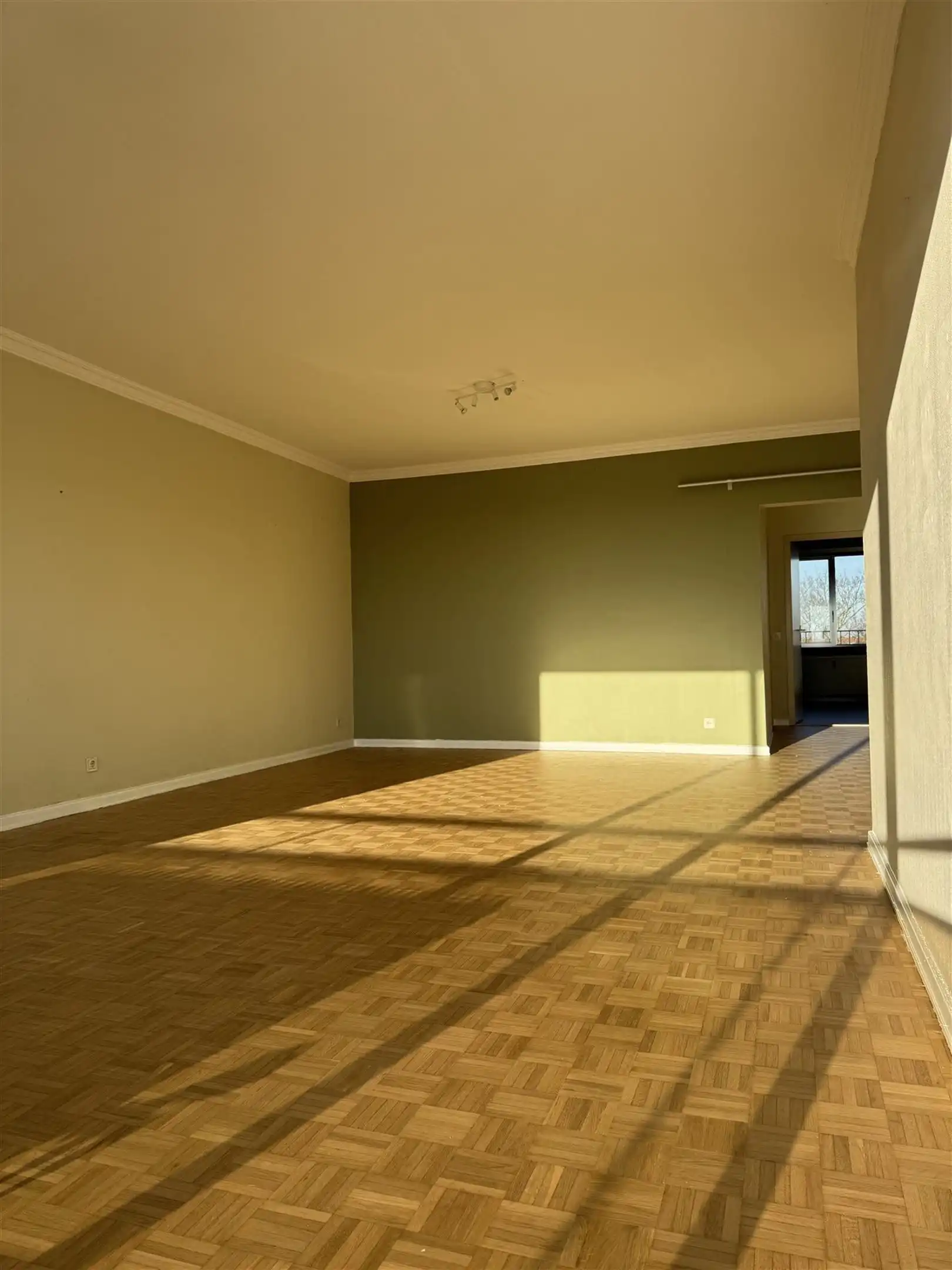 Appartement met 2 slpks en terras + kelder foto 7