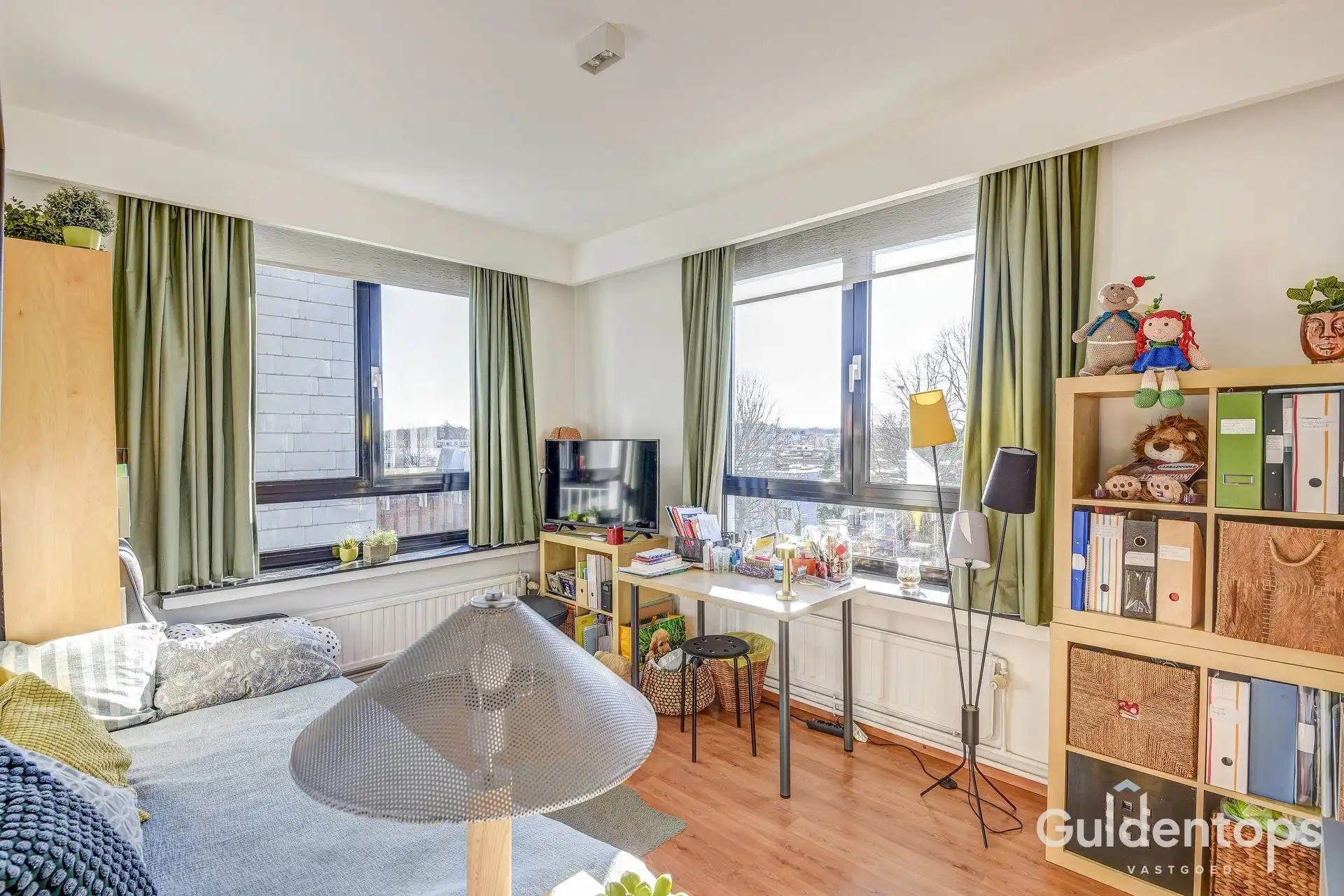 Ruim instapklaar appartement 125 m²  3 slaapkamers en airco foto 2