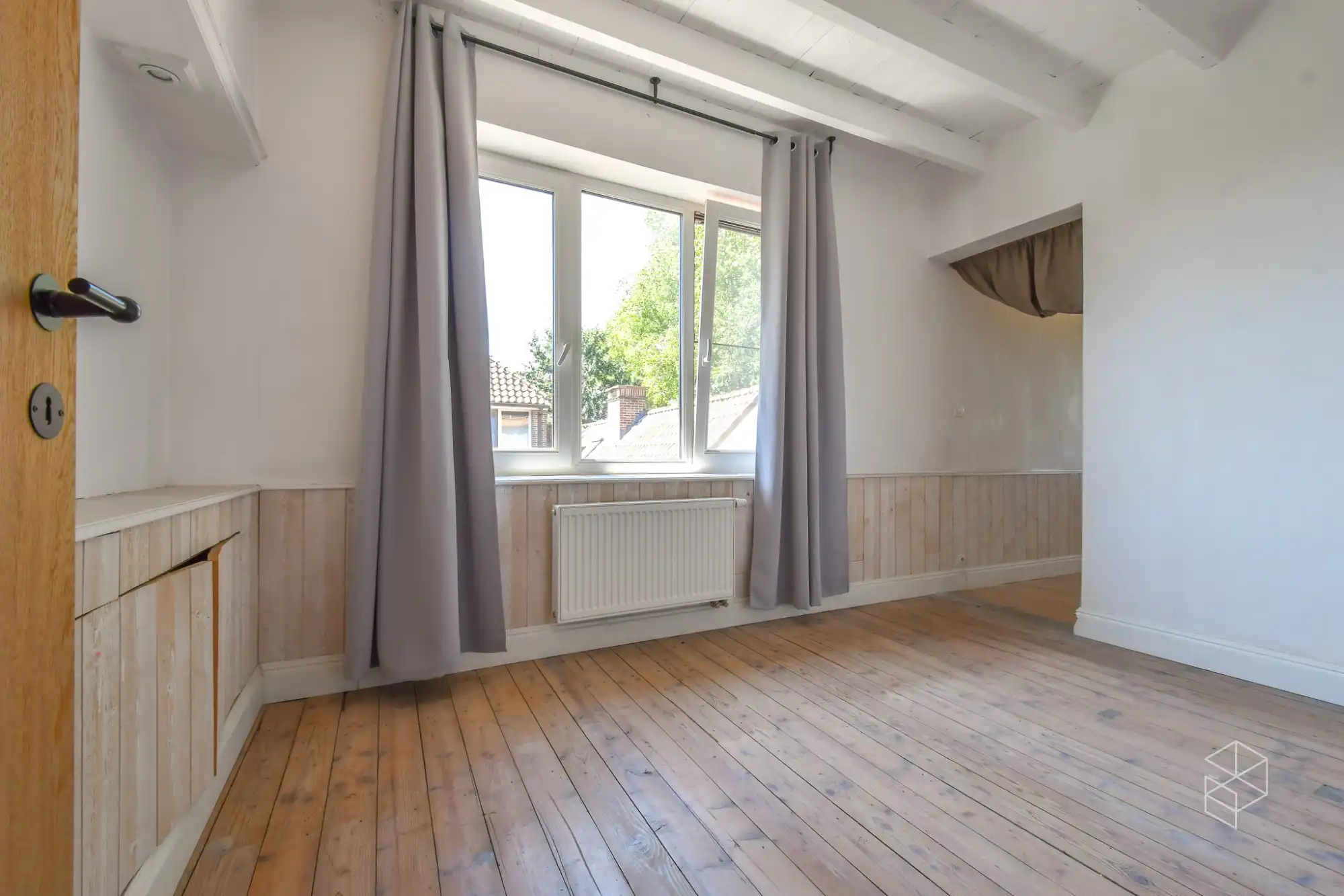 Landhuis met zwembad, bijgebouw en weide op 10&nbsp;570 m² foto 29