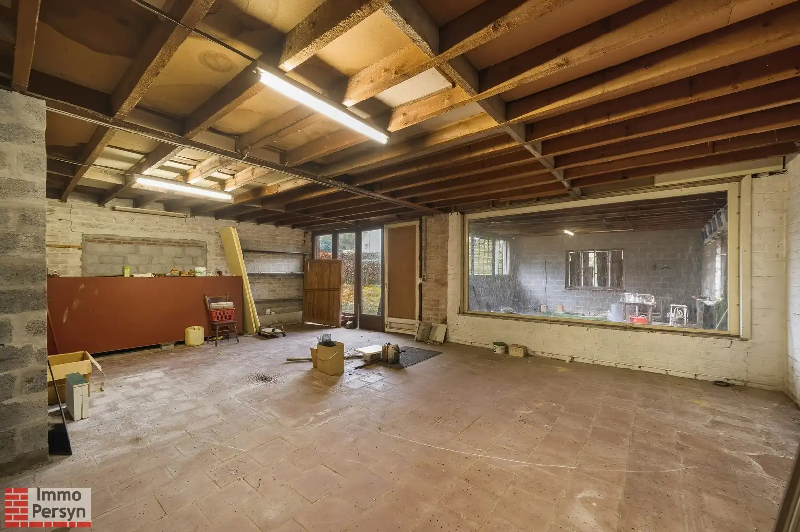 Strategisch gelegen projectgrond met ruime loods en veel potentieel foto 23