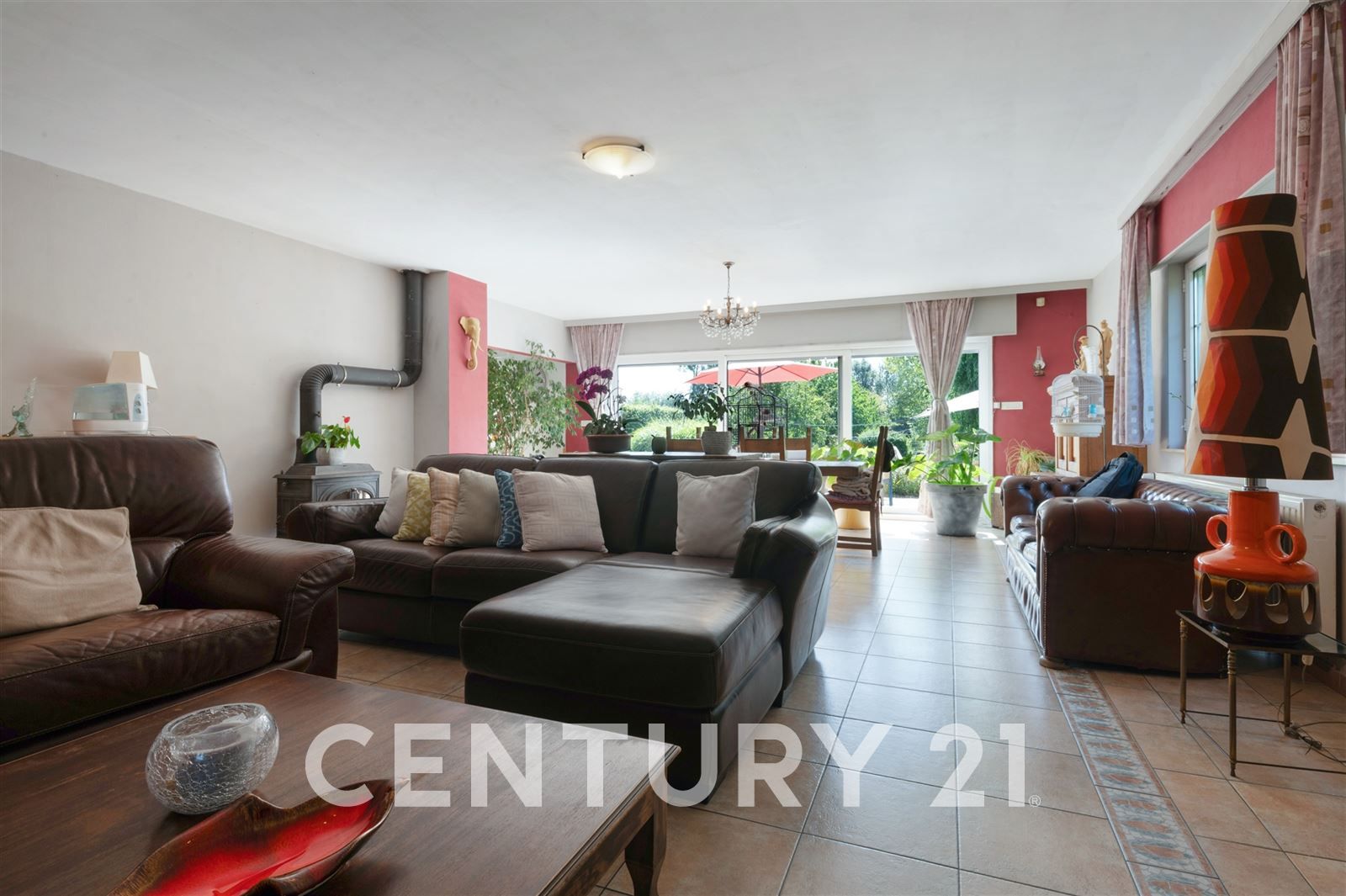 villa met tuin op 18are foto 8