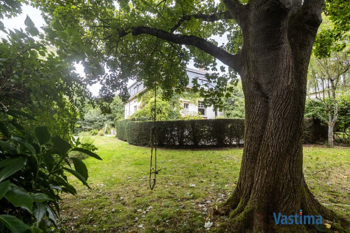 Karaktervolle villa met authentieke charme in een groene setting foto 43