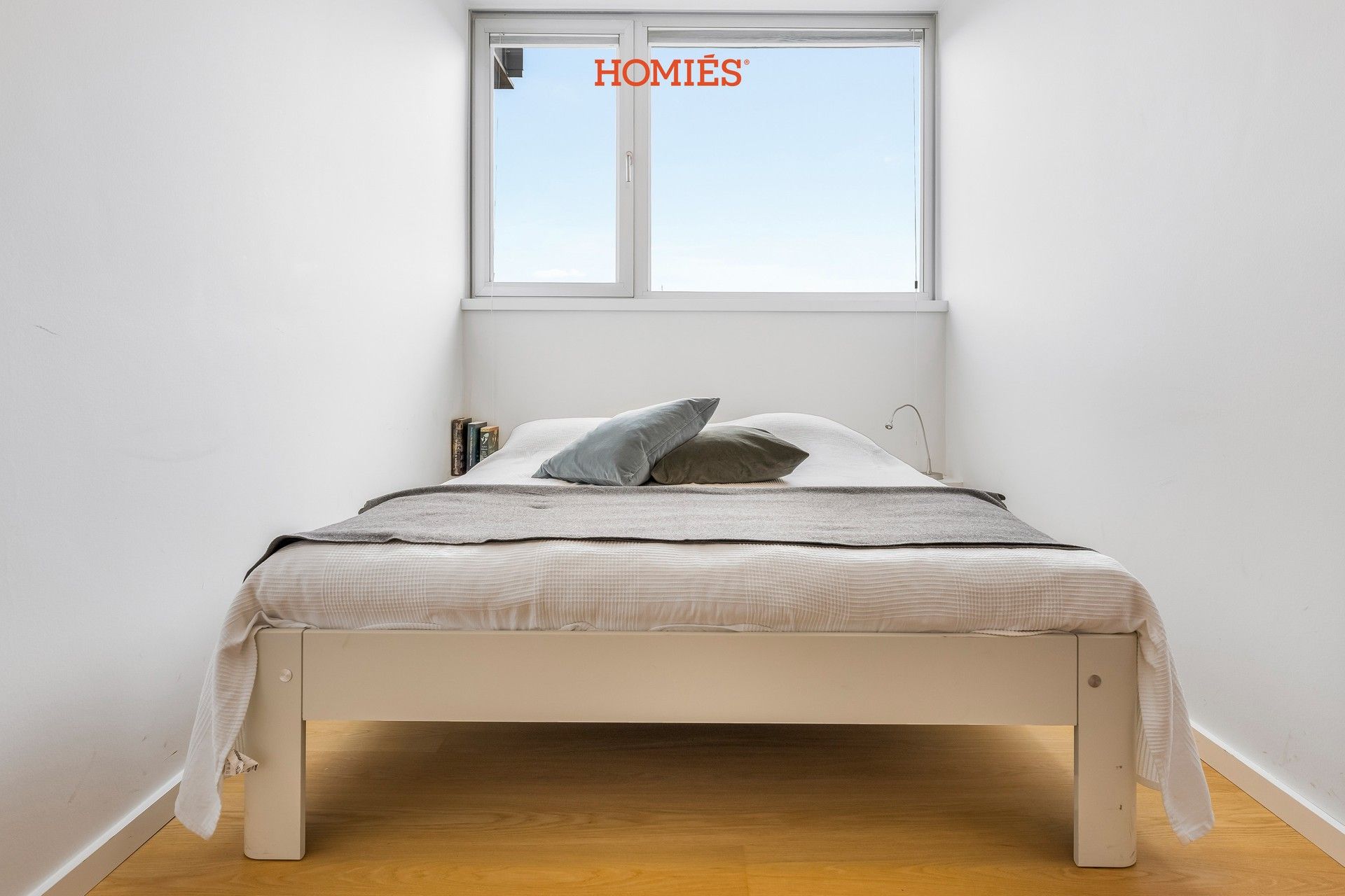 Gerenoveerd éénslaapkamerappartement met prachtig stadszicht foto 10