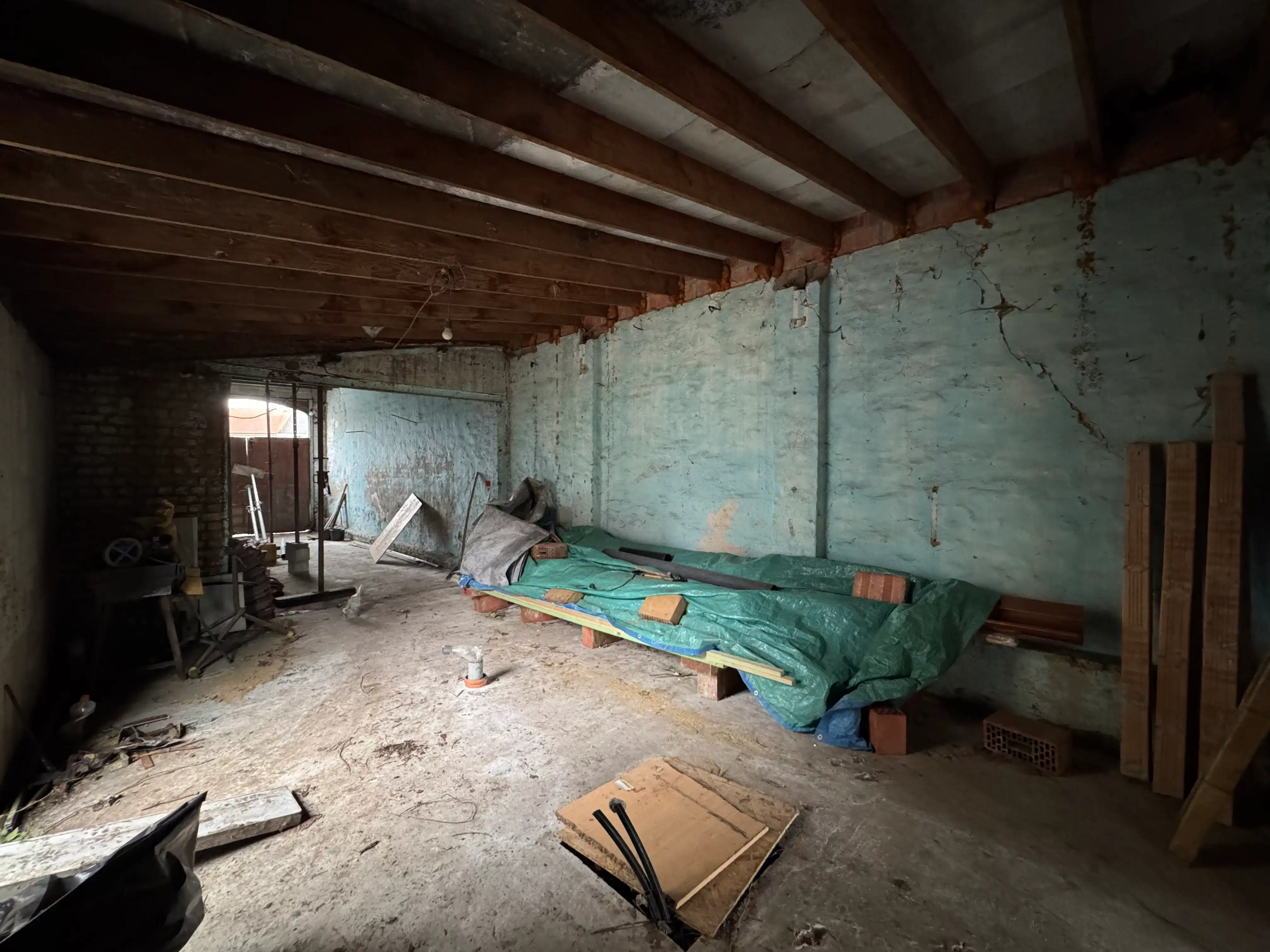 Karaktervolle dorpswoning met veel potentieel foto 17