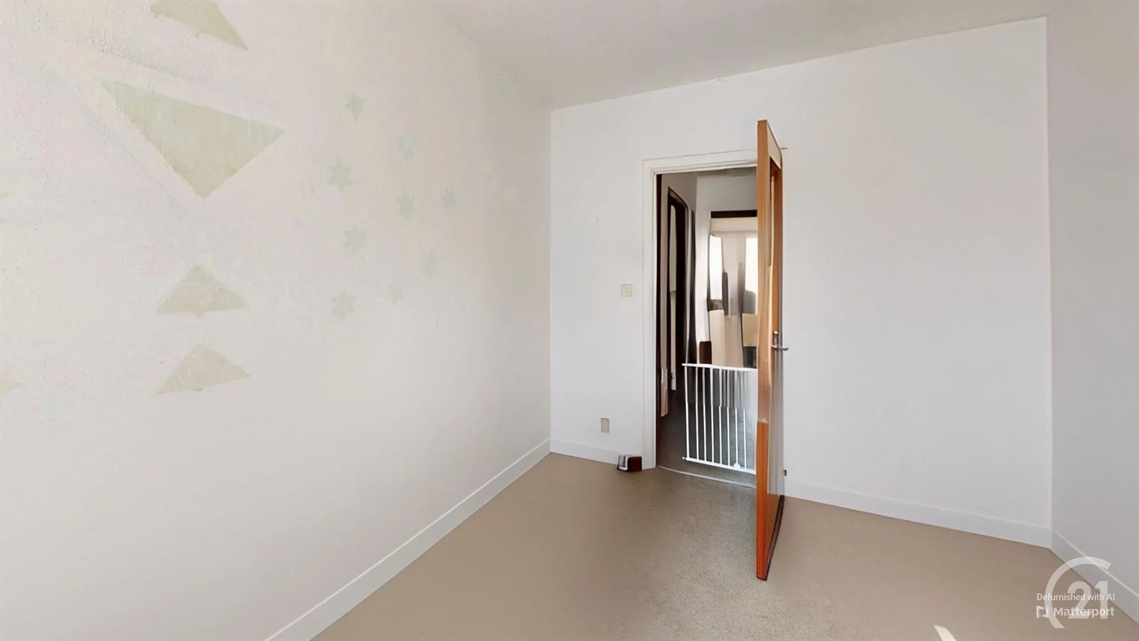 Woning met tuin en 3 slk centraal gelegen foto 21