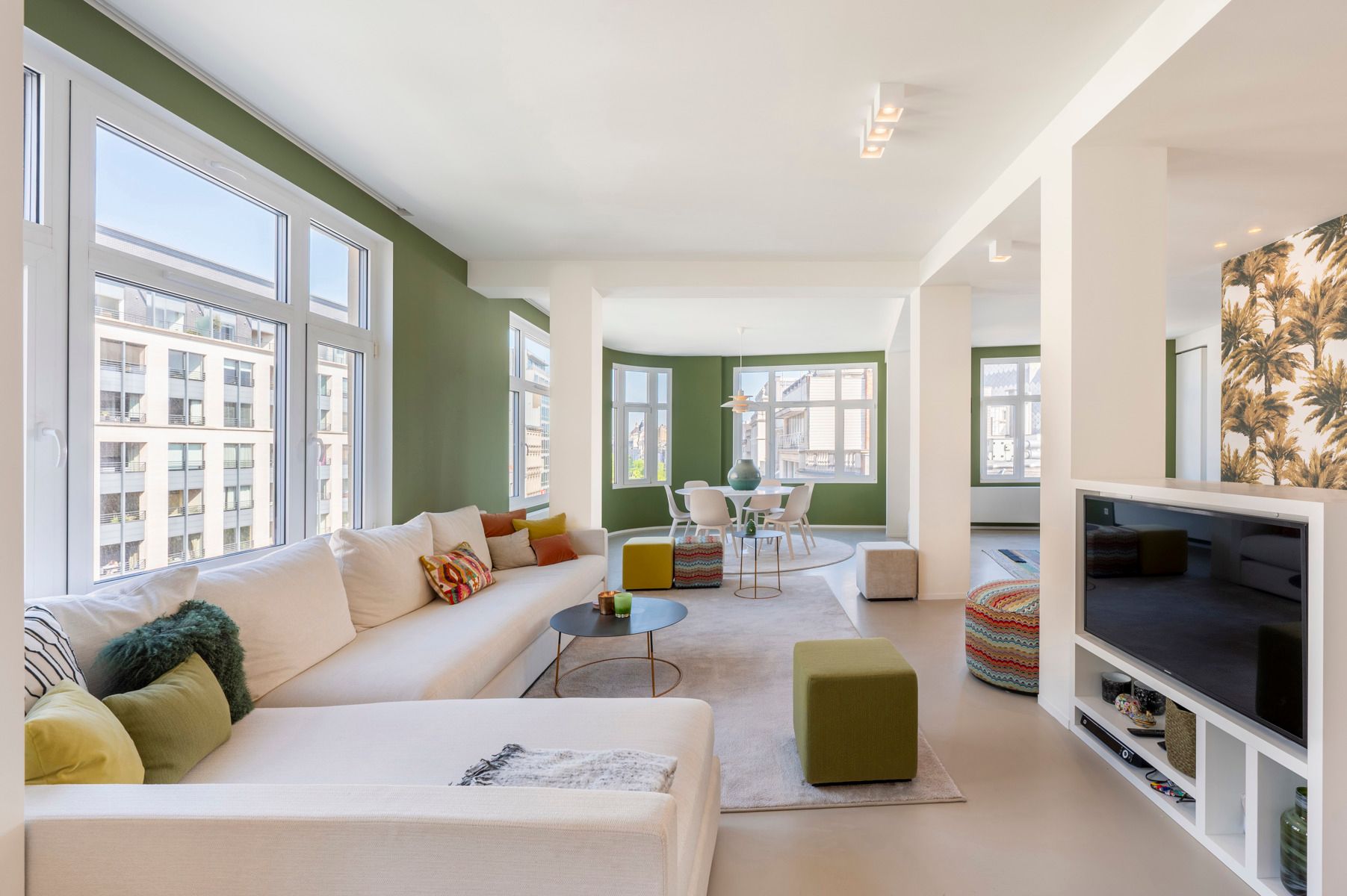 Luxueus gerenoveerd appartement in befaamde Meirbuilding foto 2