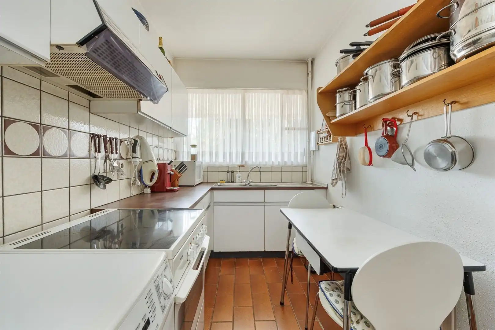 Lichtrijk appartement met 2 slaapkamers en ruim overdekt terras in Boechout foto 11