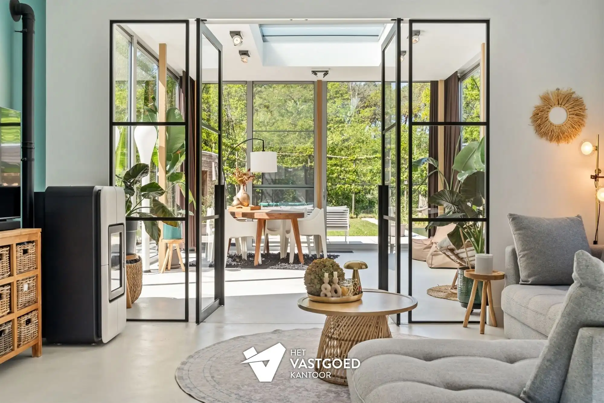 RECENTE WONING MET KWALITATIEVE AFWERKING OP TOP-LIGGING foto 4
