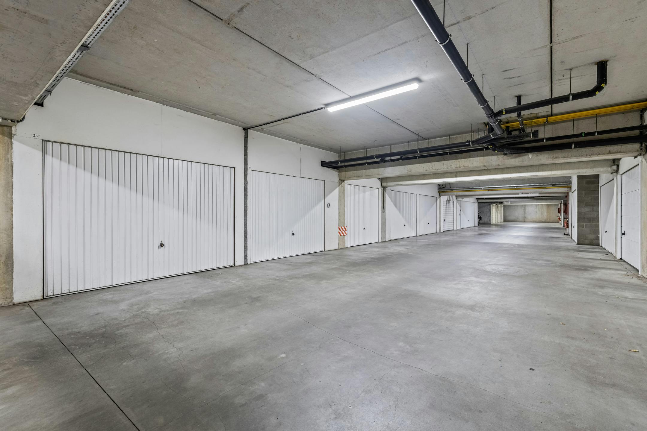 Appartement met tuin en garage in Kortrijk centrum foto 13