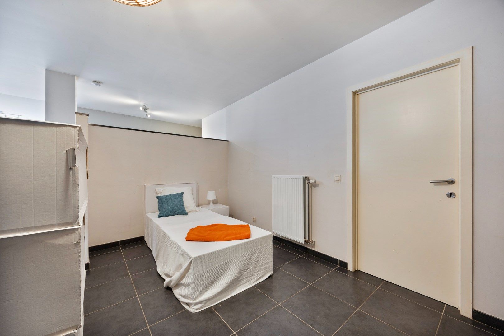 Instapklaar glvl appartement met terras foto 8
