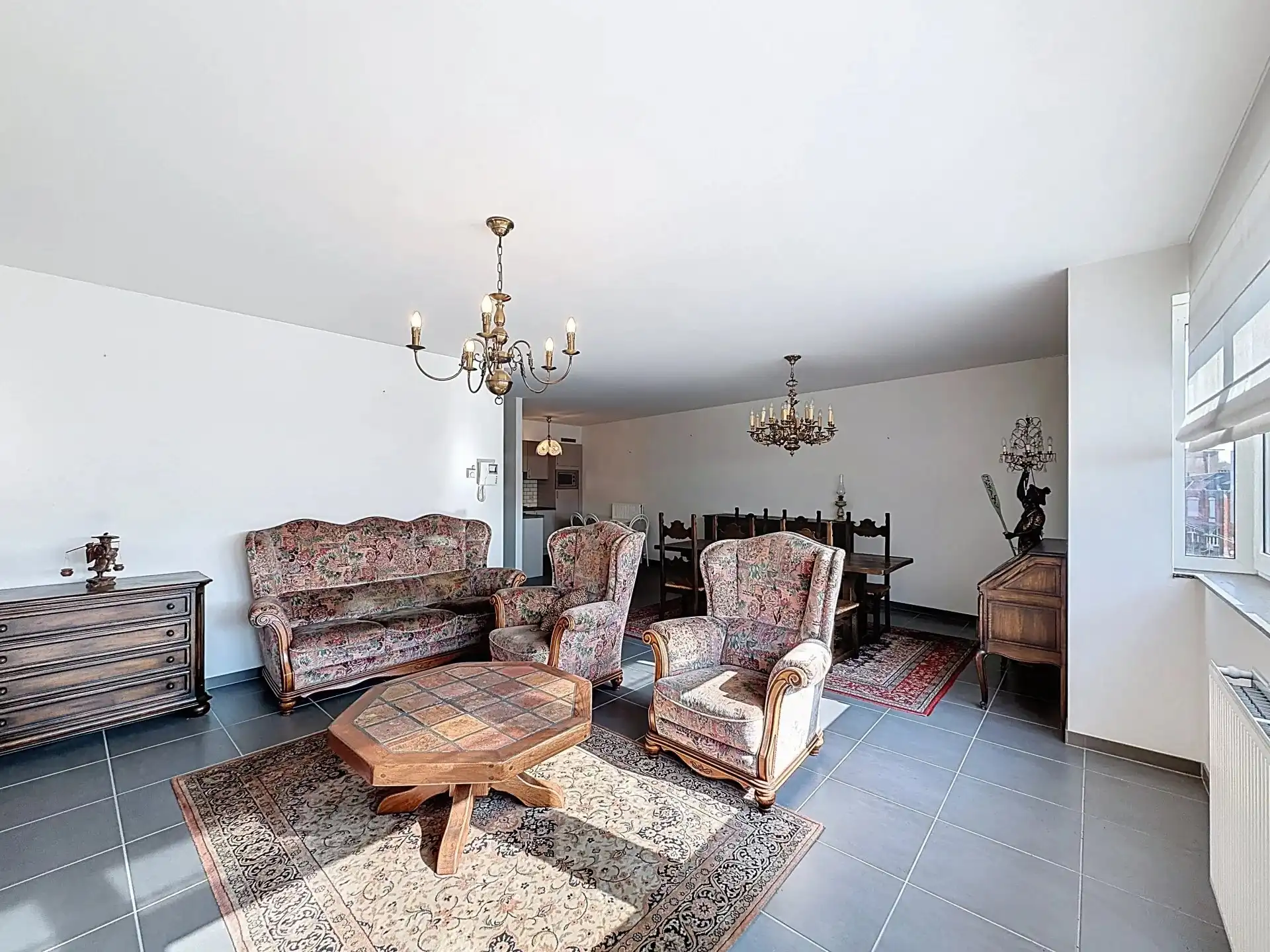 Ruim energiezuinig en verzorgd appartement met 2 slaapkamers en terras. foto 4