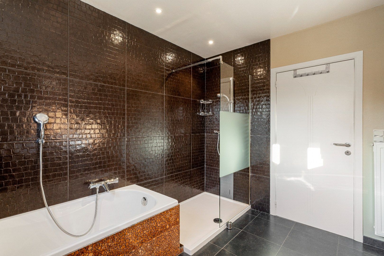 Statige en veelzijdige woning met karakter, energiezuinig comfort én prachtige tuin, op toplocatie. foto 29