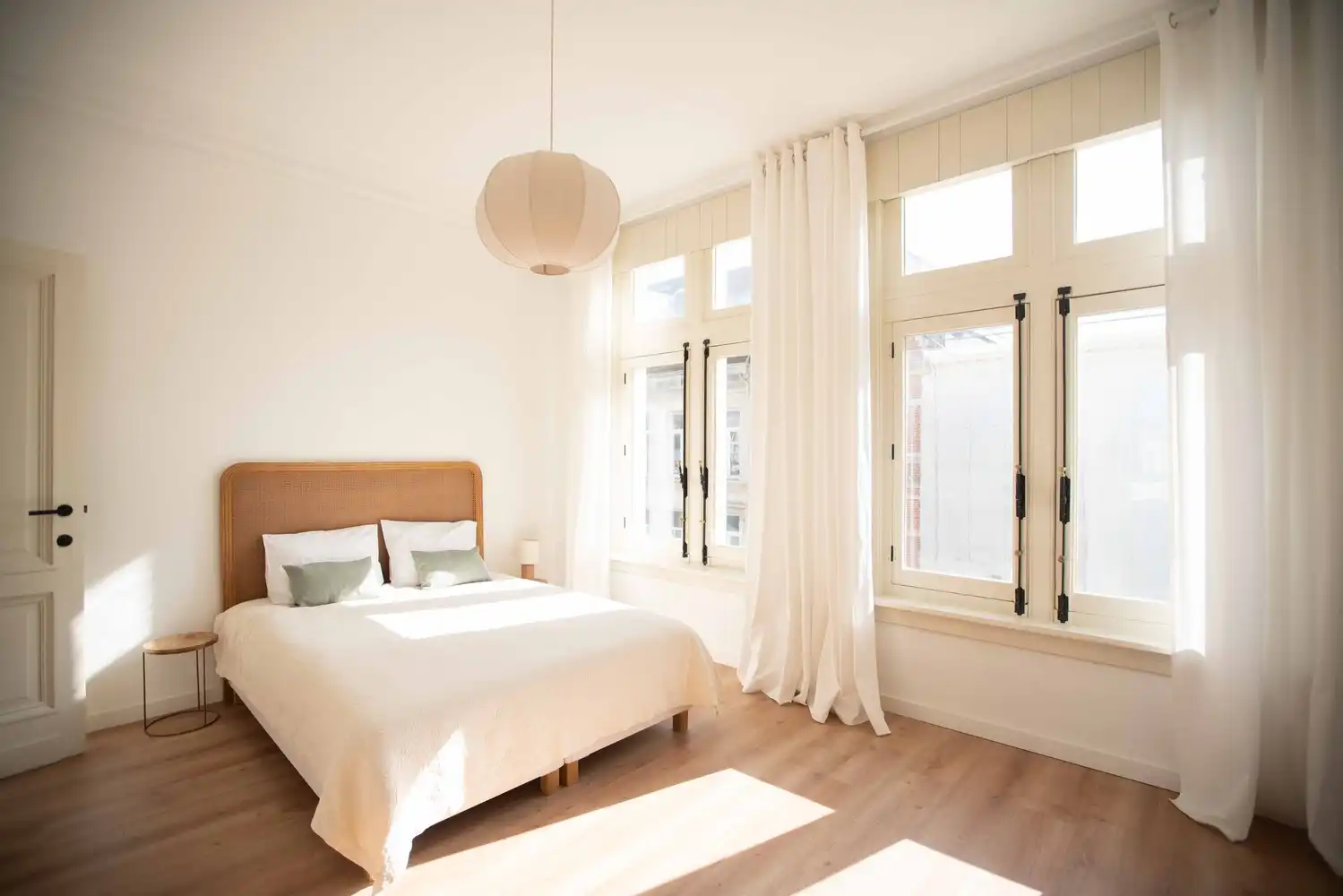 Gerenoveerd herenhuis met 4 slaapkamers en heerlijke tuin in Zurenborg foto 24