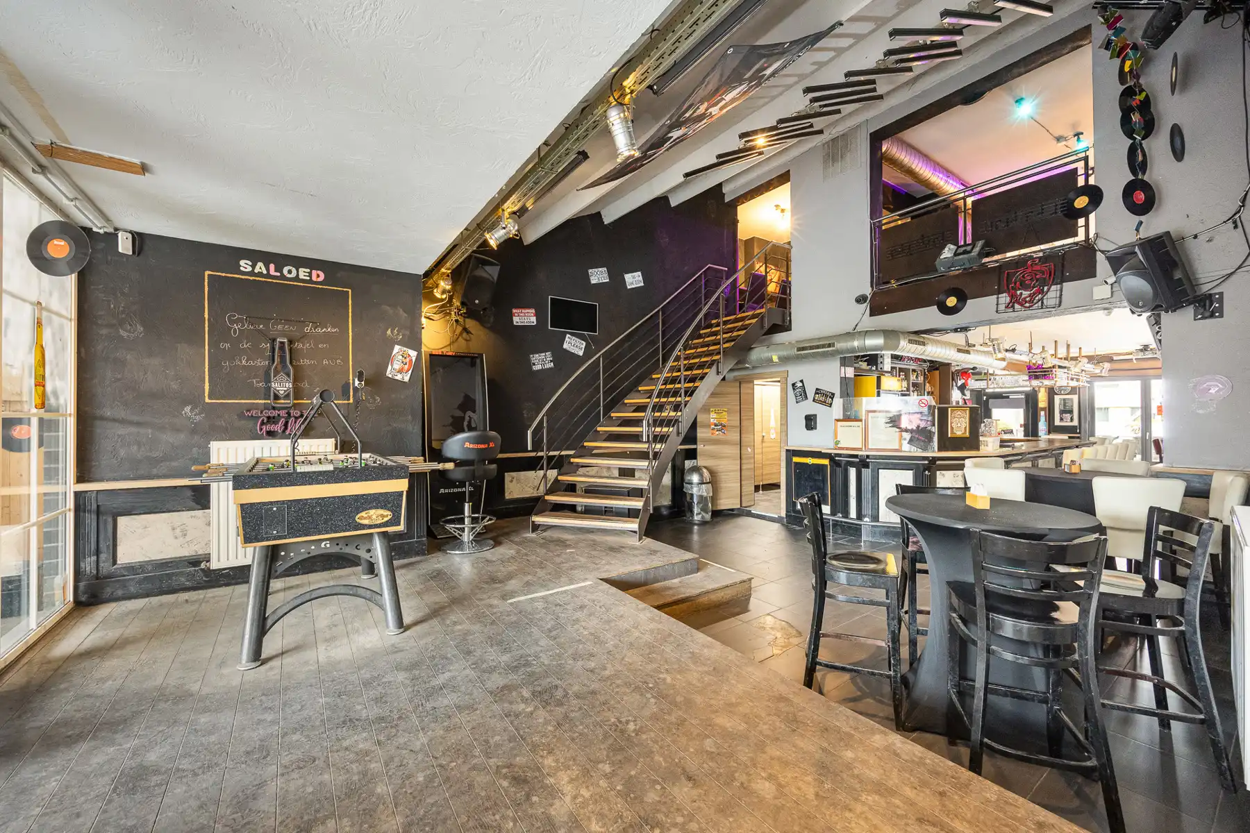 Café Saloed – Instapklaar horecapand met groot terras en ruime bovenverdiepingen foto 9