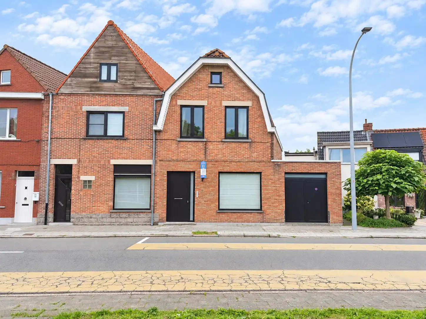 Toffe woning met mini-garage vlakbij Brugge-centrum foto {{pictureIndex}}