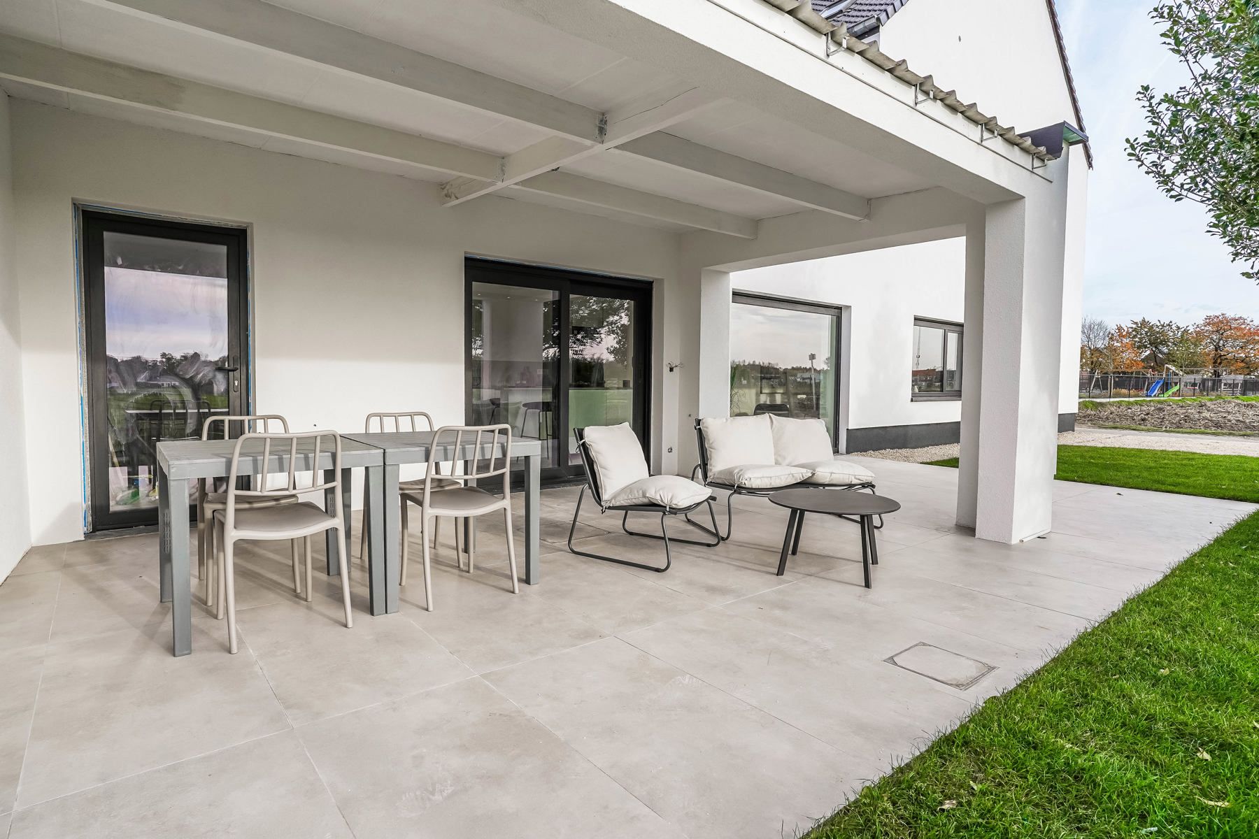 Fantastisch gelegen, compleet gerenoveerde half open bebouwing te Londerzeel foto 28