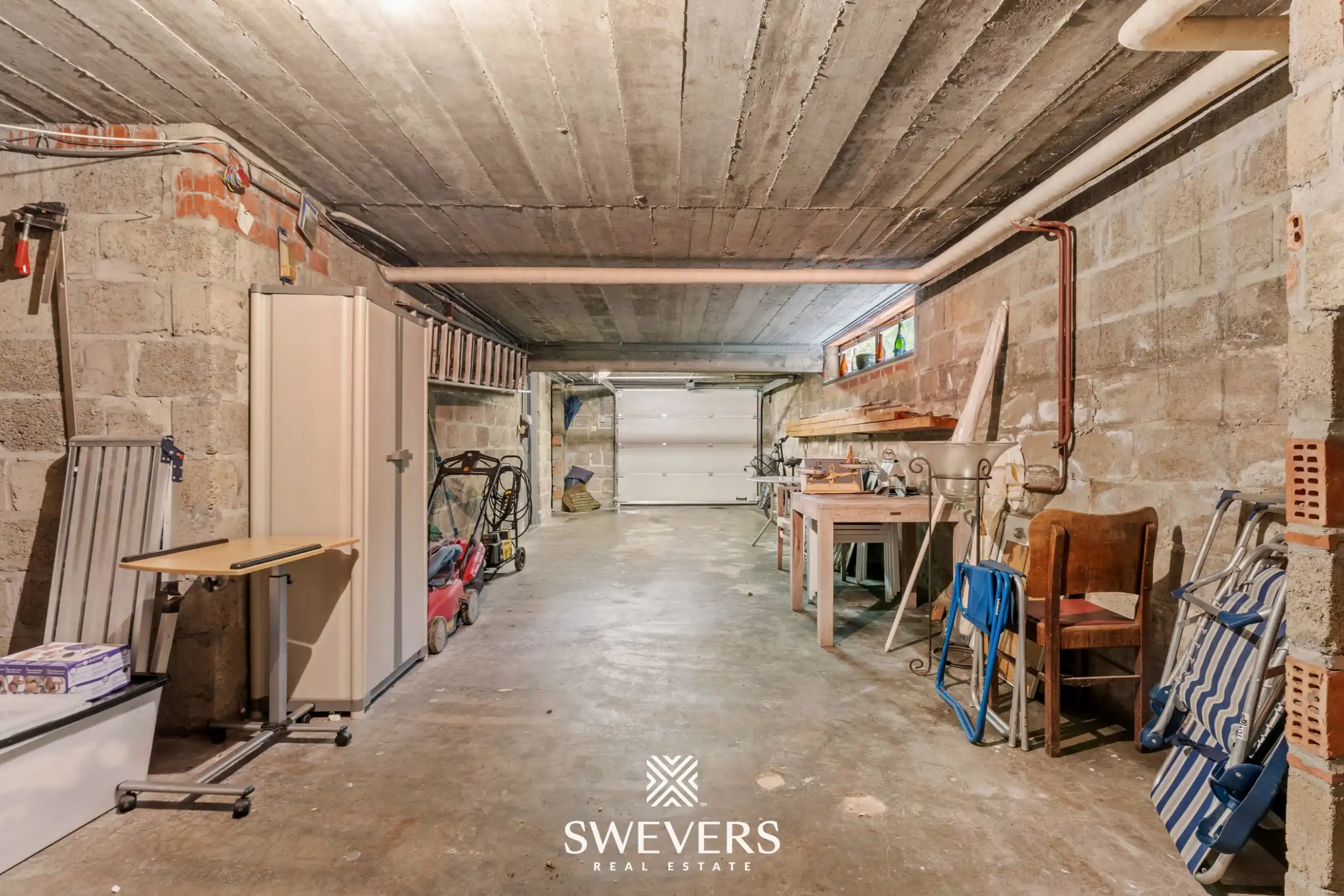 Uitstekend gelegen ruime gezinswoning met 4 slaapkamers te Genk foto 24